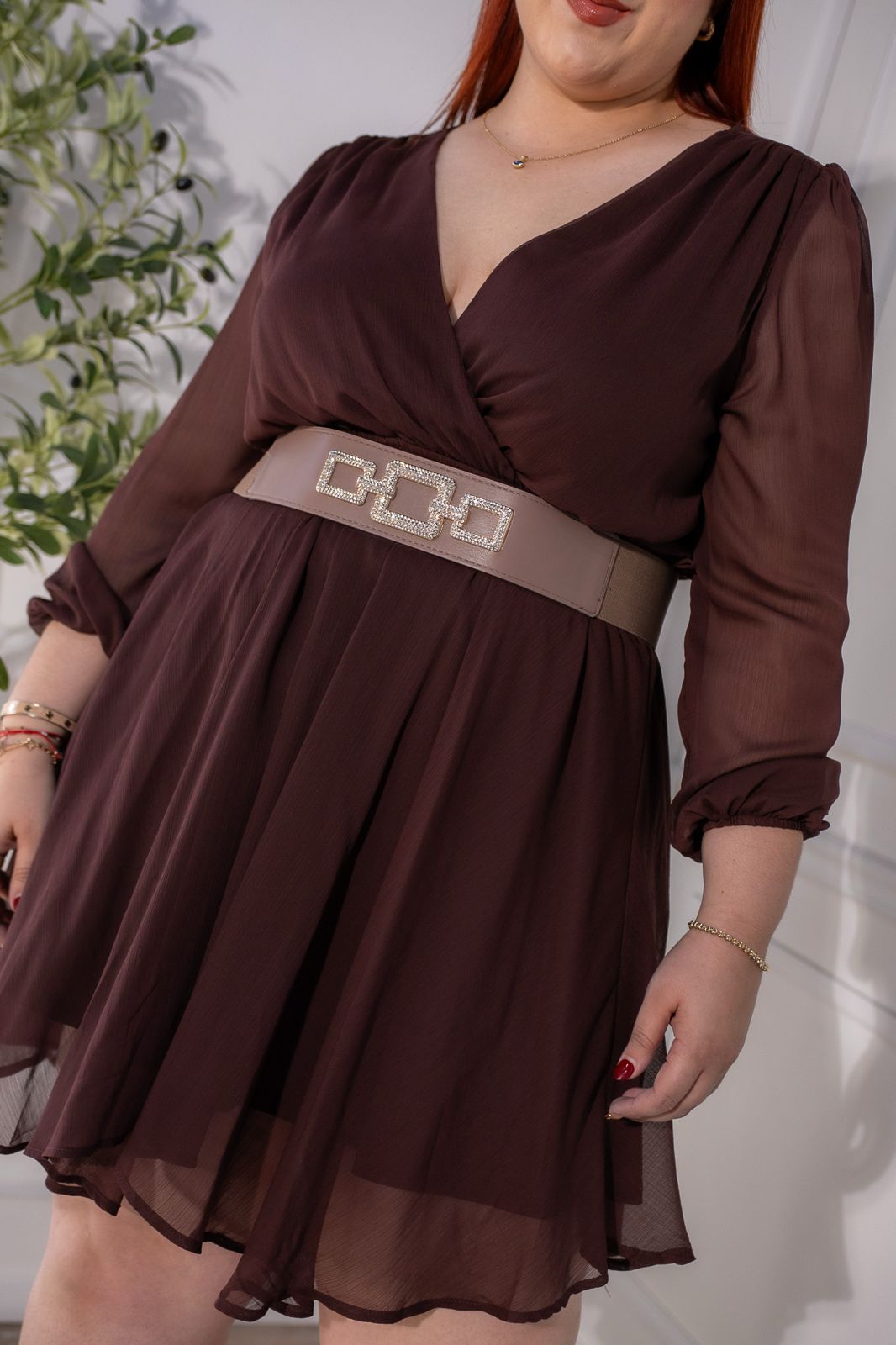 Vestido corto gasa c/lazo cafe