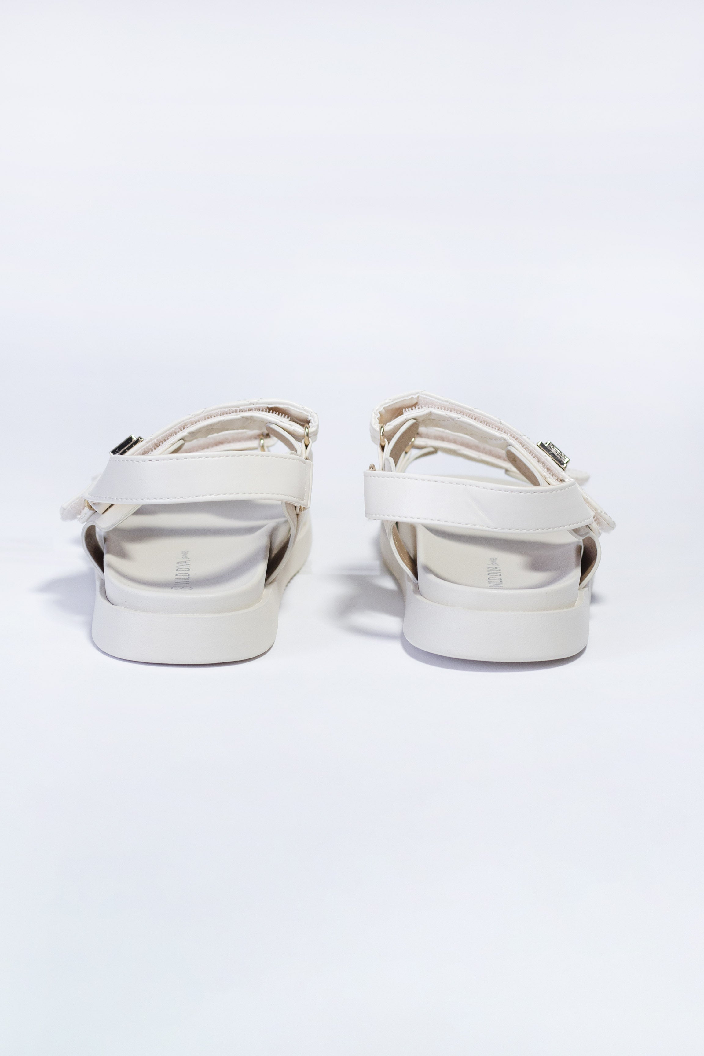 Sandalia Capitonada Color Bone