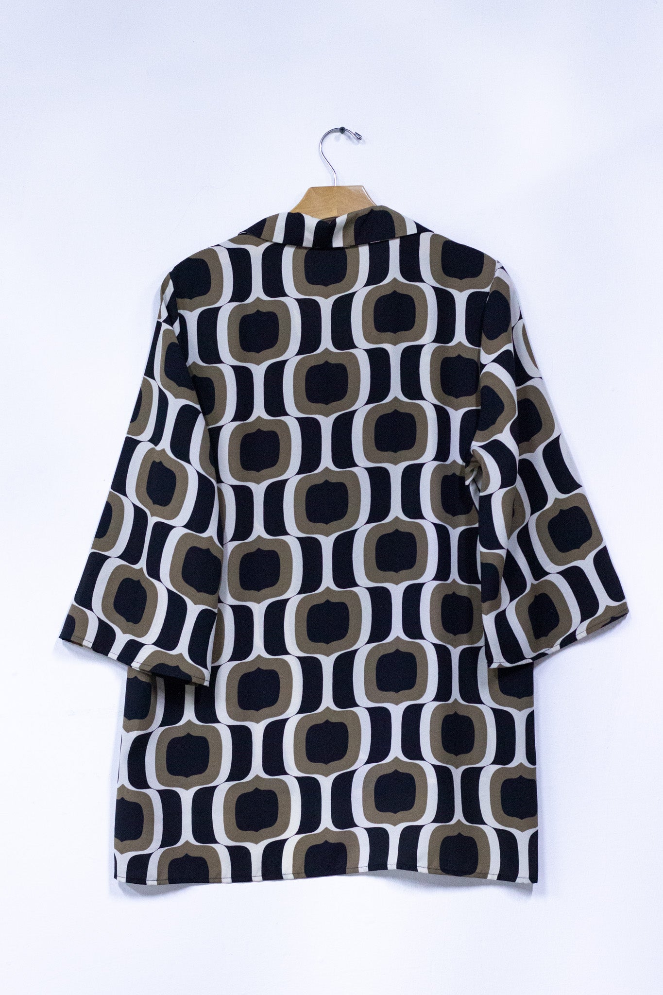 Blusa cuello V estampada