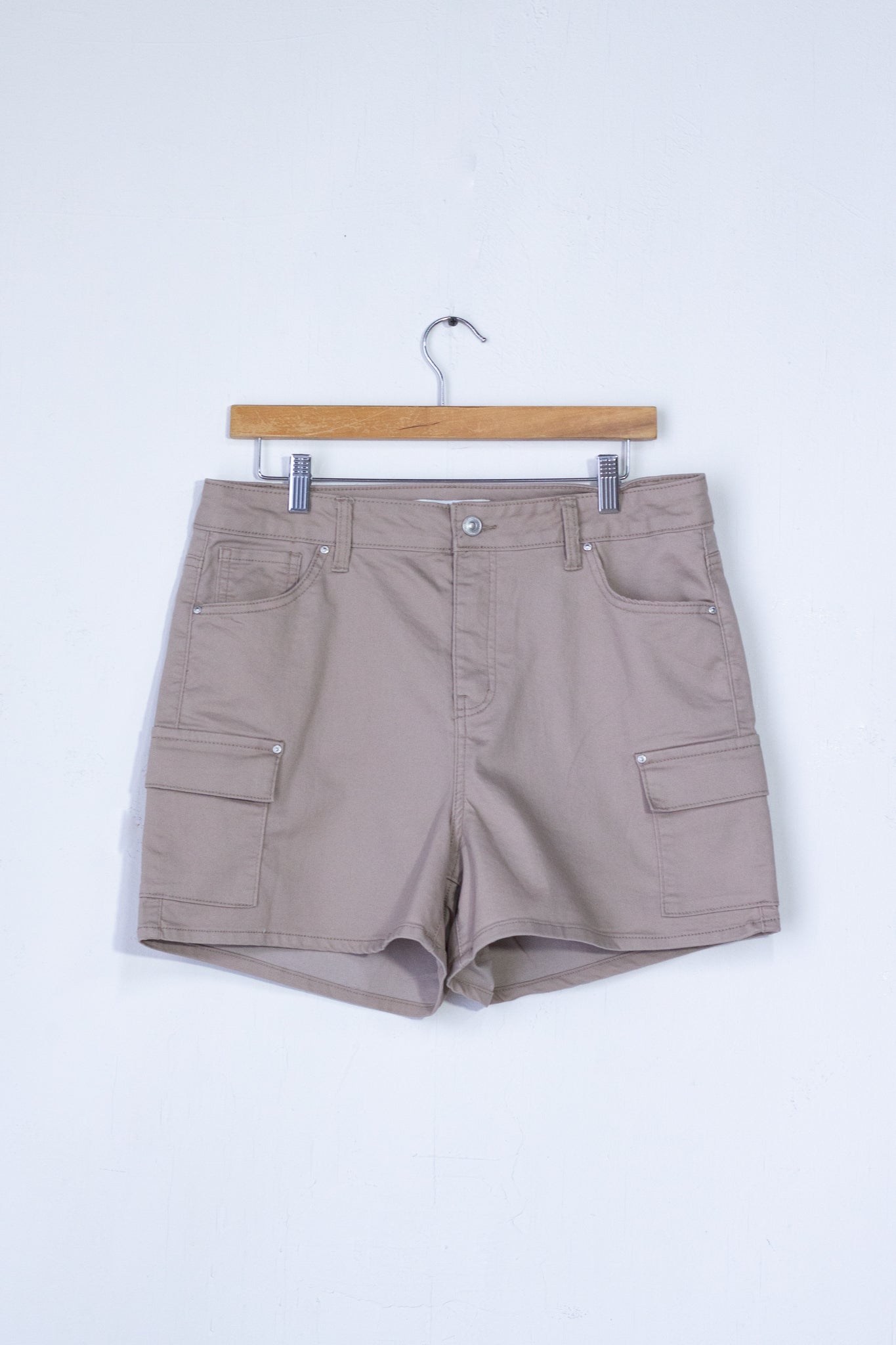 Short cargo beige