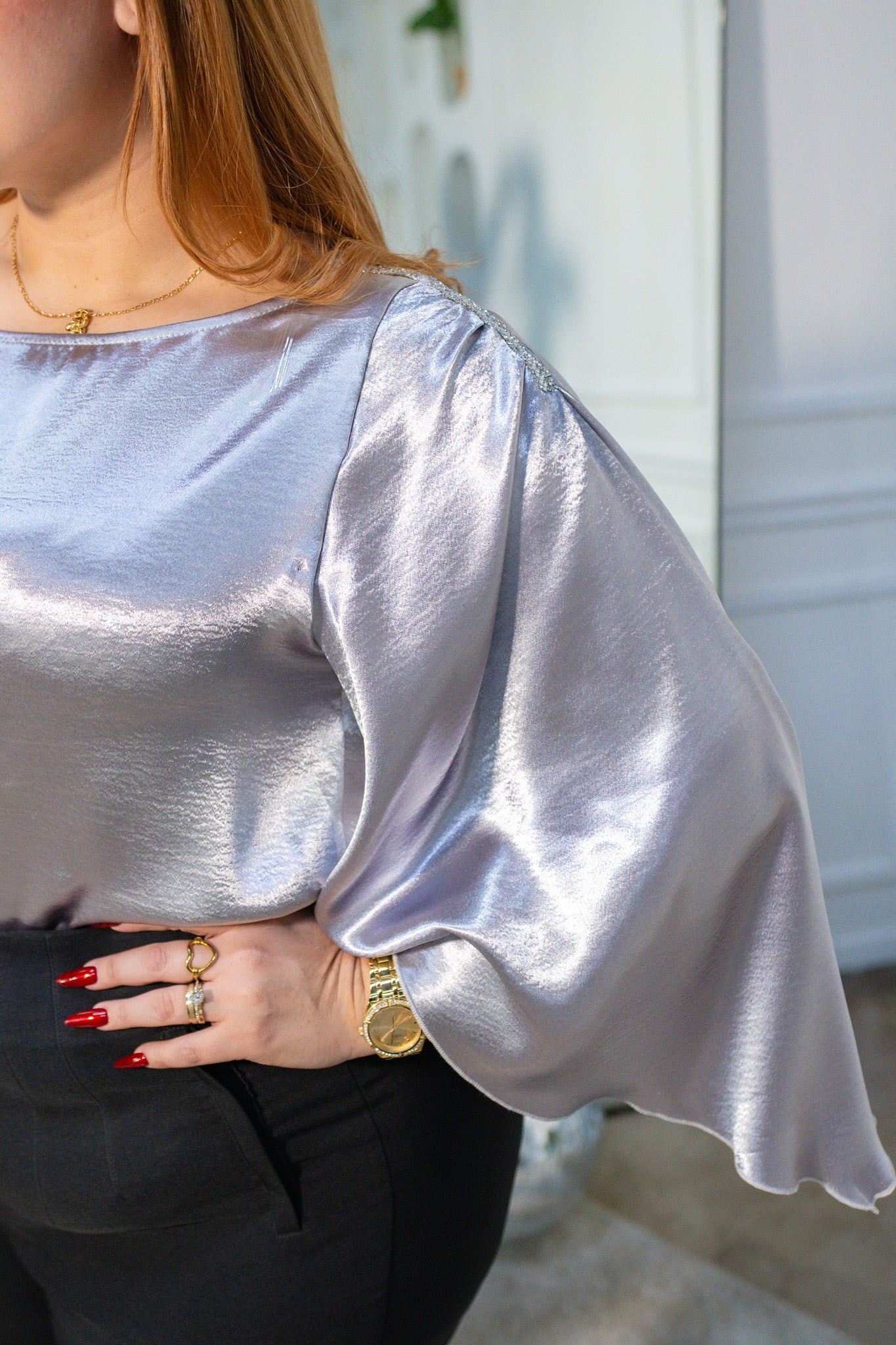 Blusa metalica con brillos plata