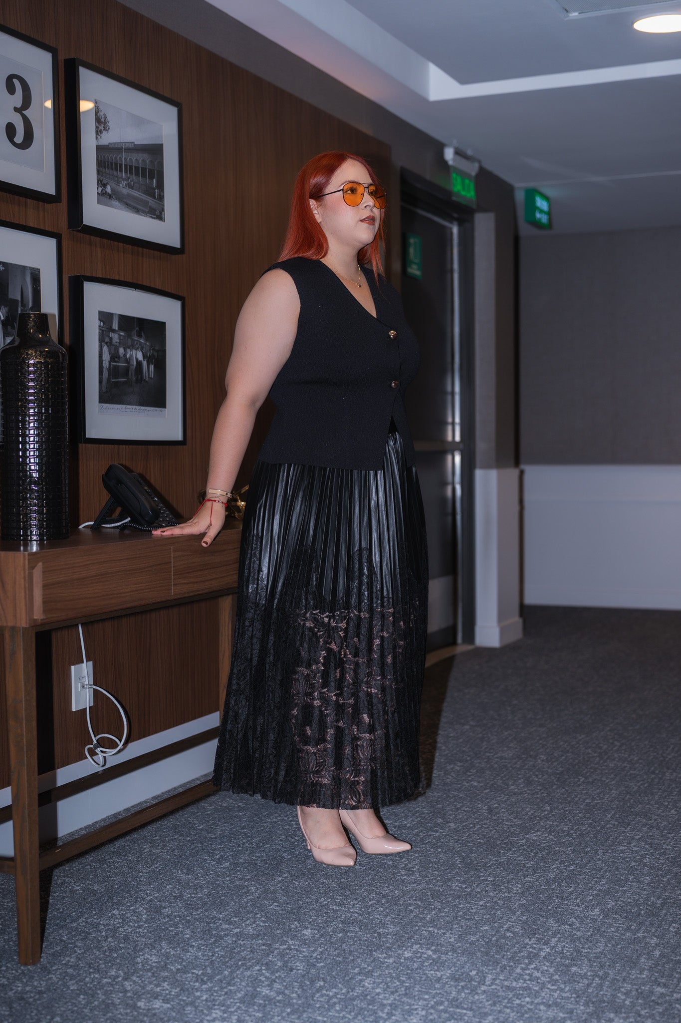 Falda plisada con encaje