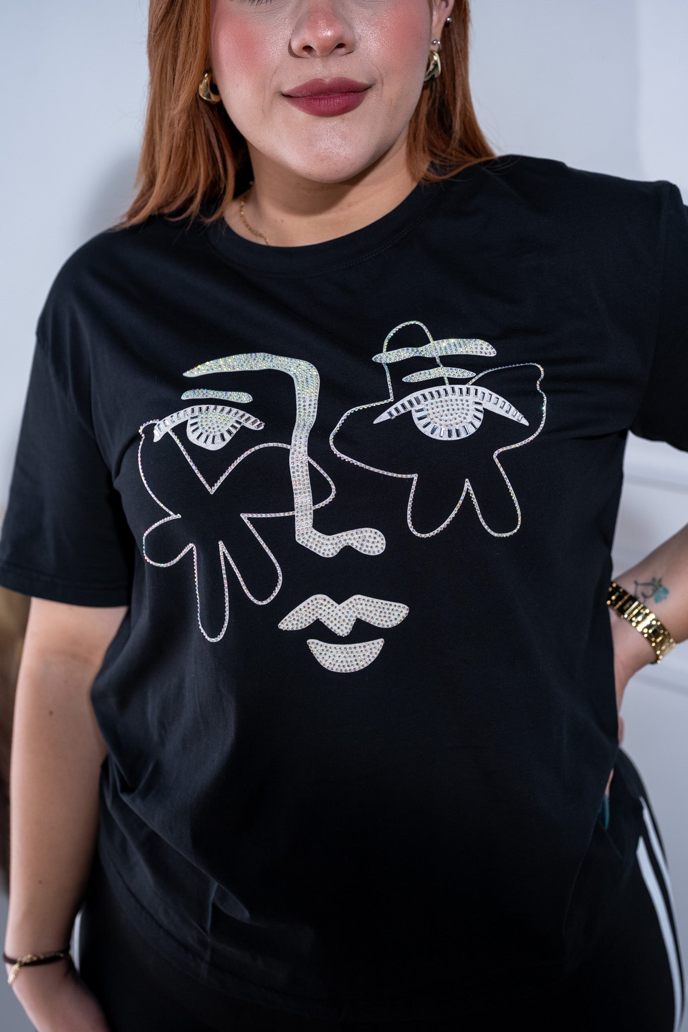 Playera rostro flor neg