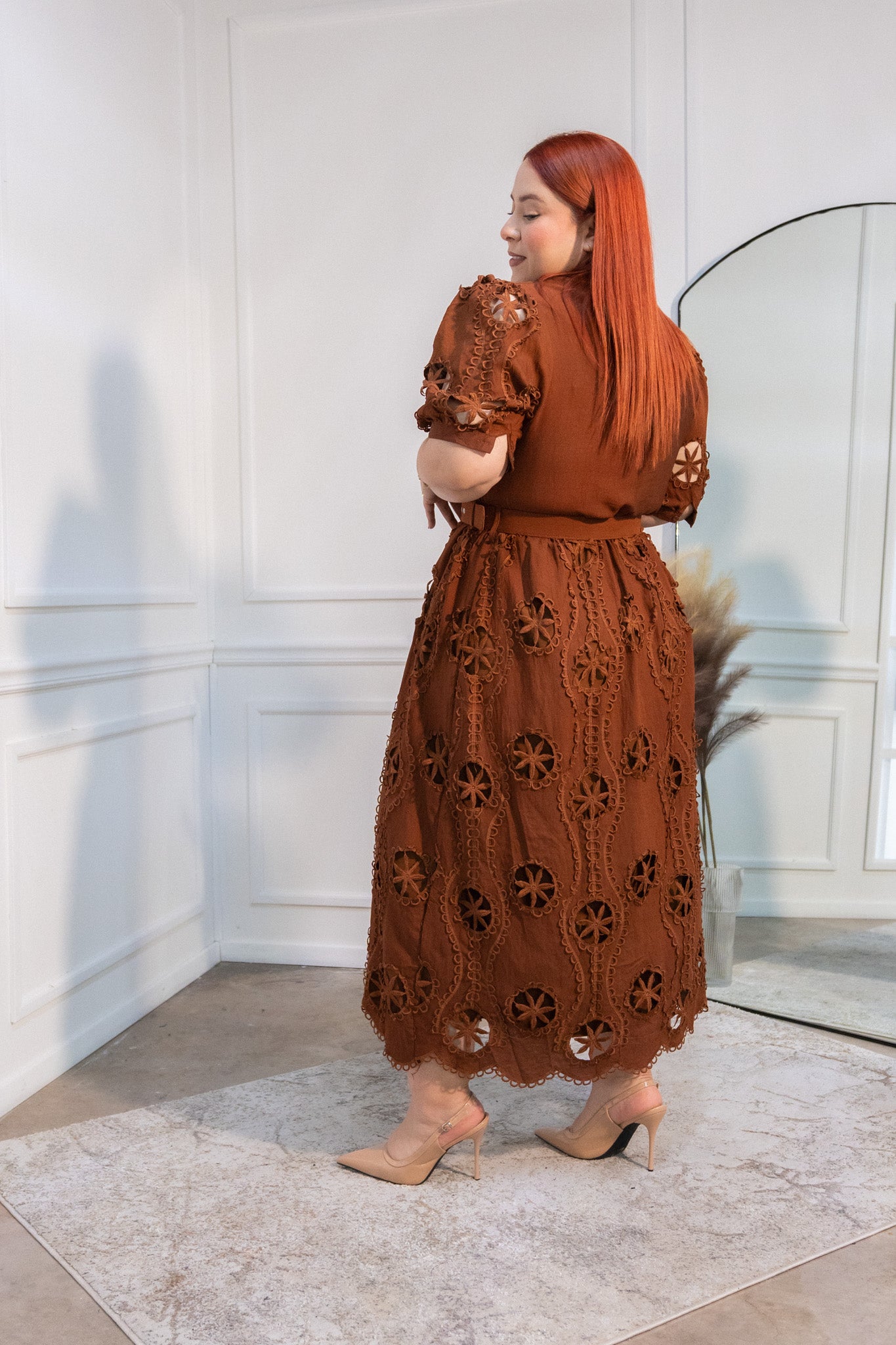 Maxi vestido bordado cafe