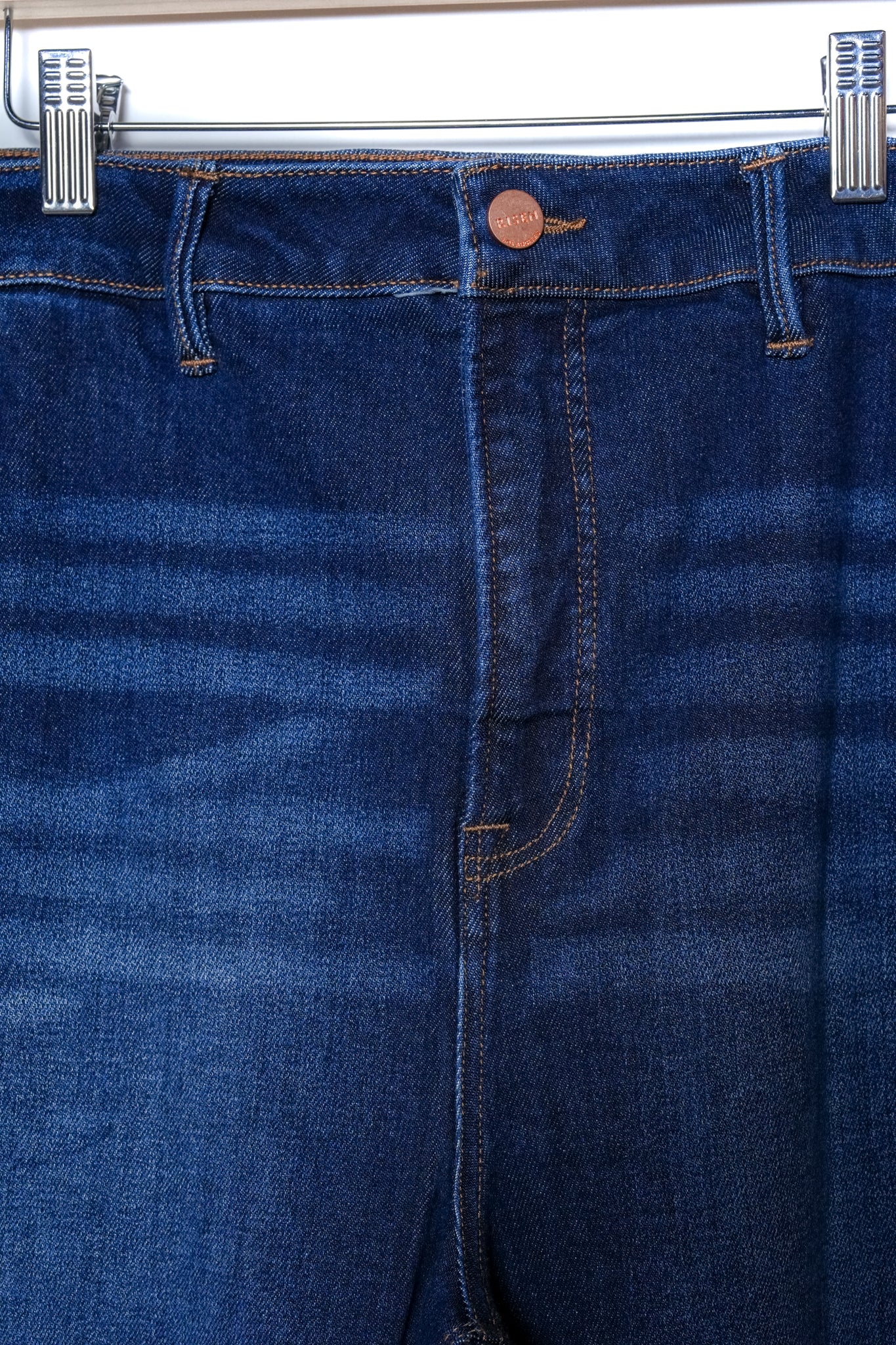 Jeans campana dobladillo ancho