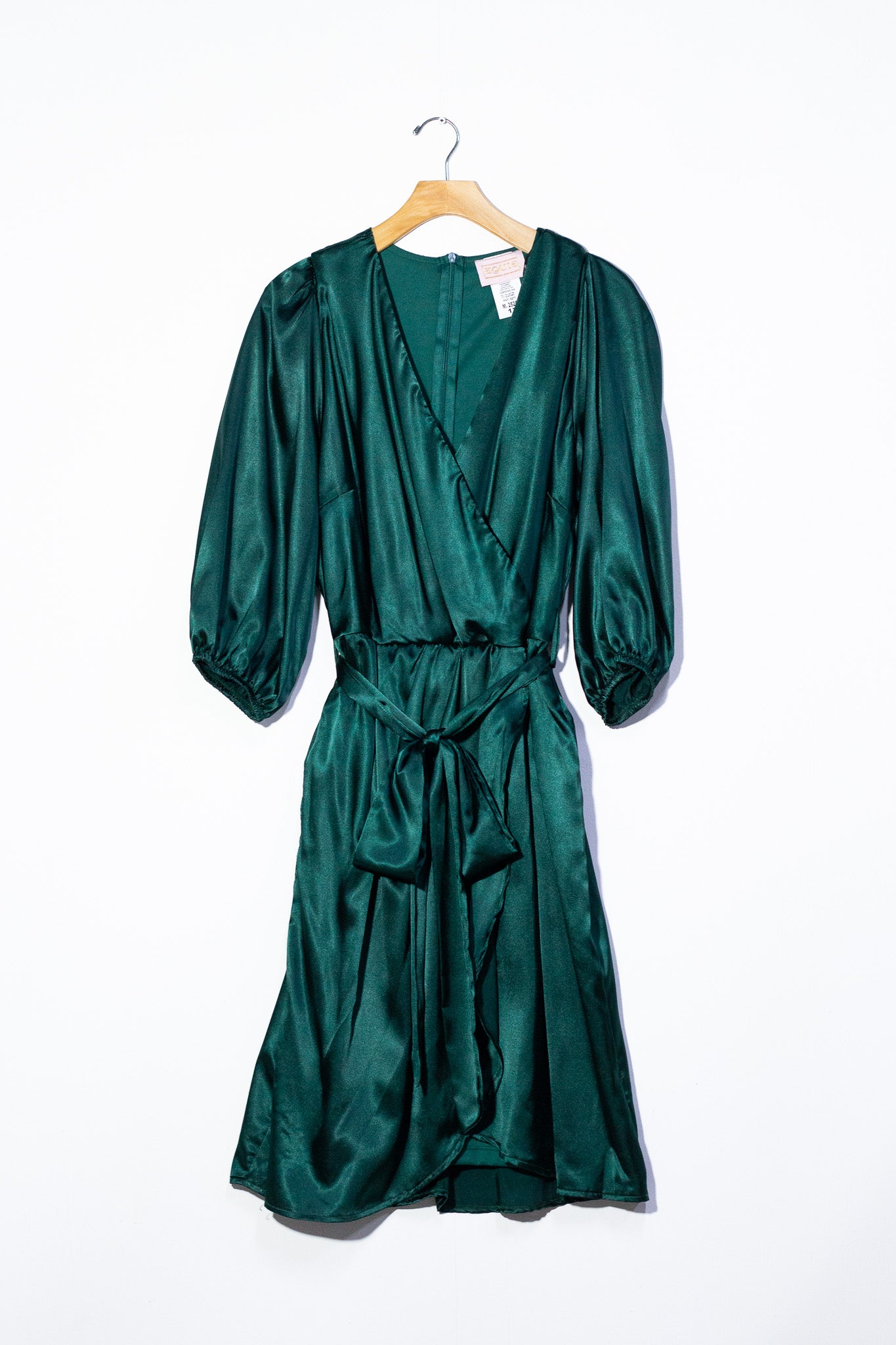 Vestido satin liso cruzado verde