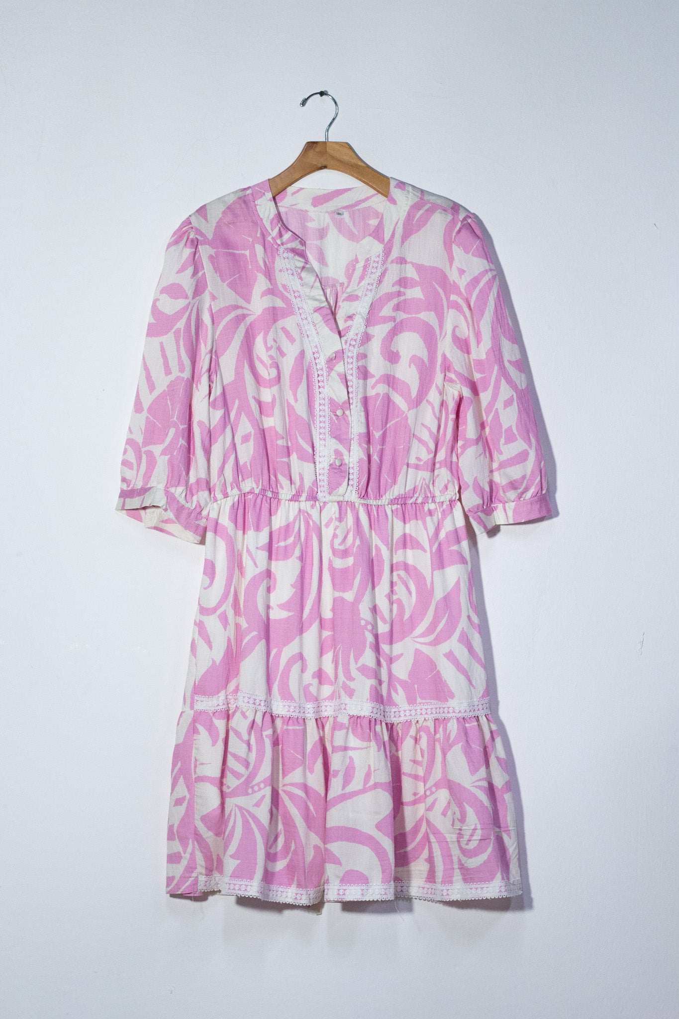 Vestido estampado c/lazo rosa