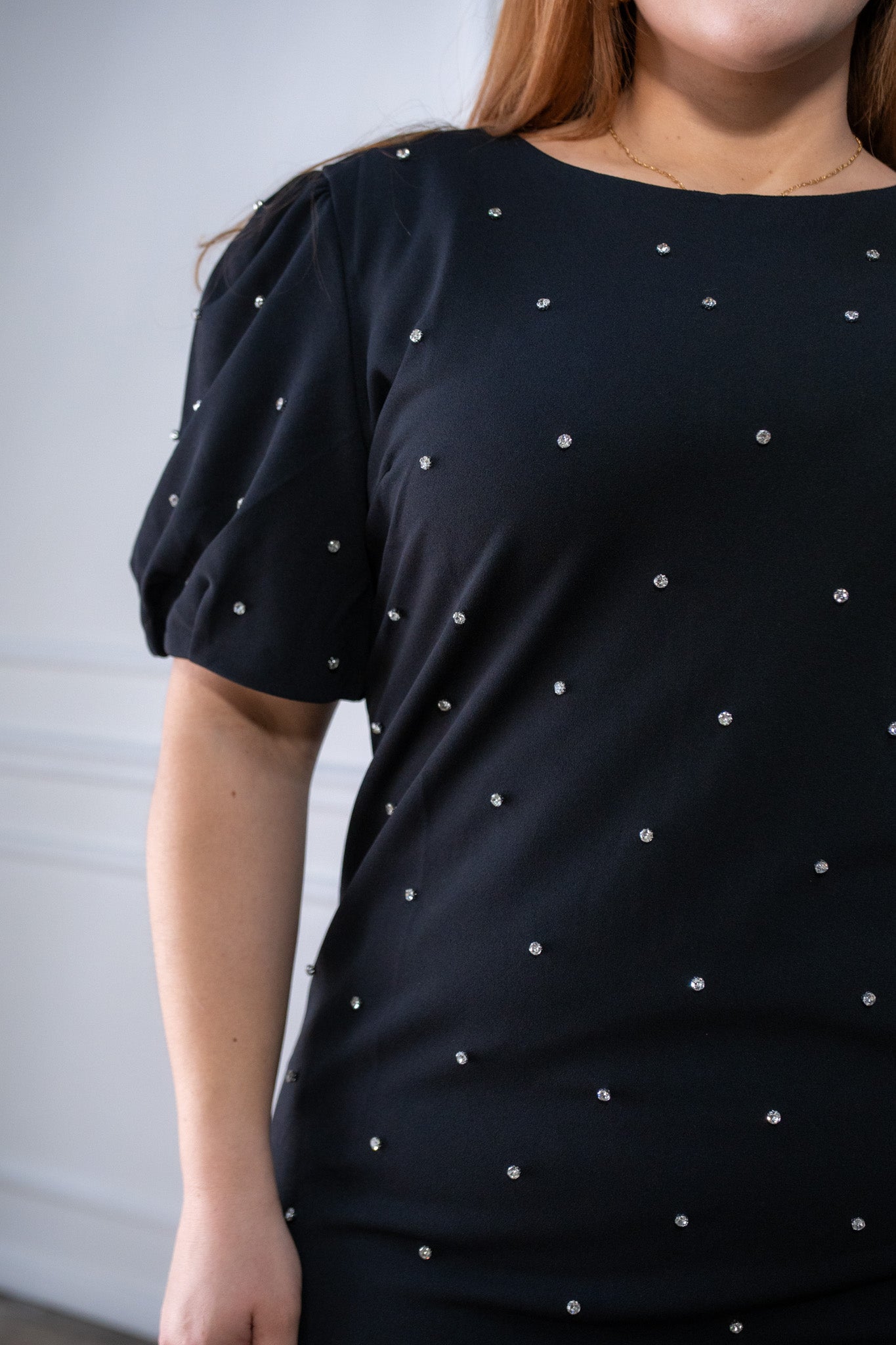 Vestido corto con piedras