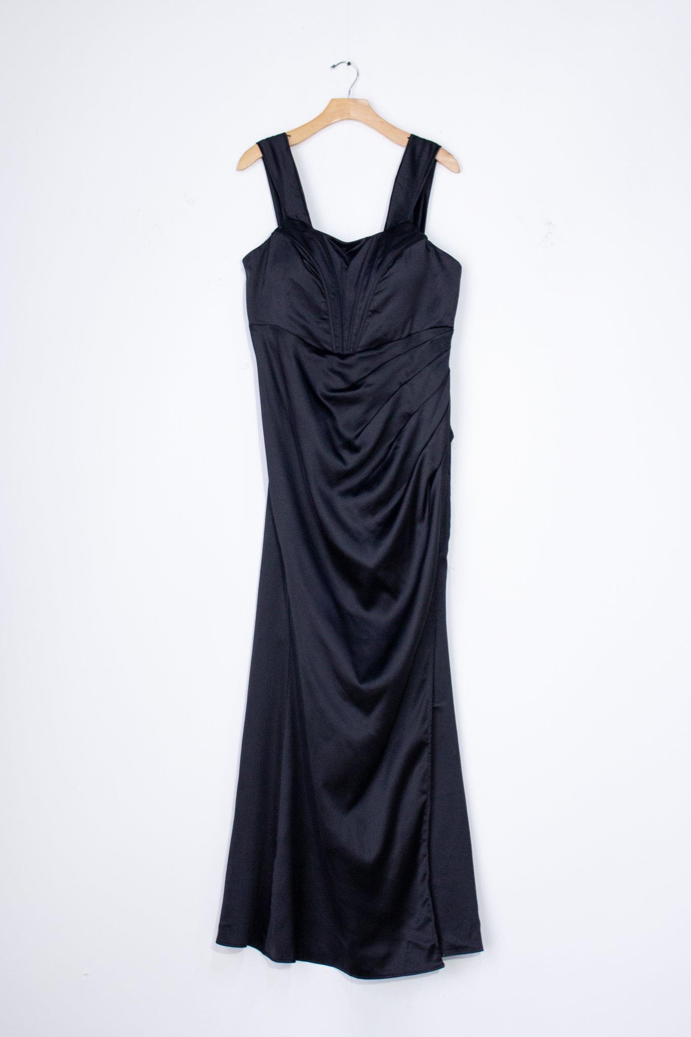 Vestido largo satin c/corset