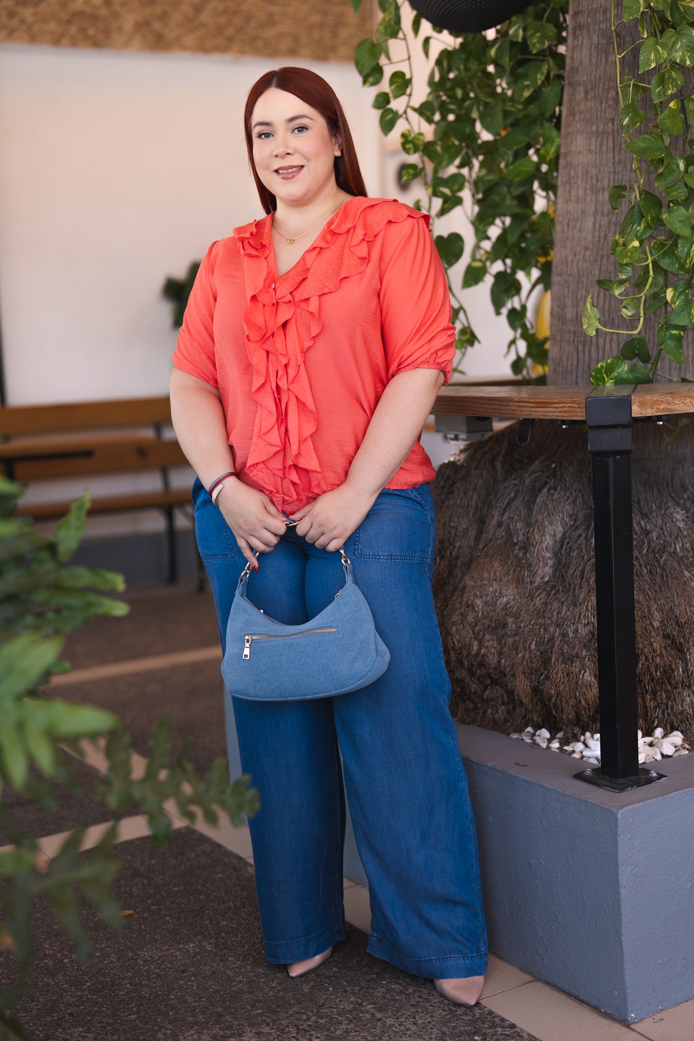Camisa c/escarola coral