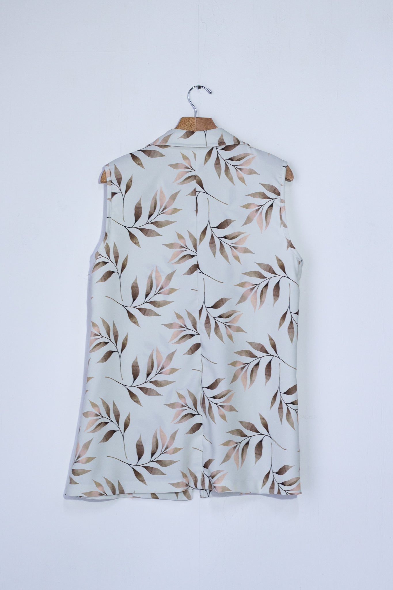 Chaleco estampado cafe