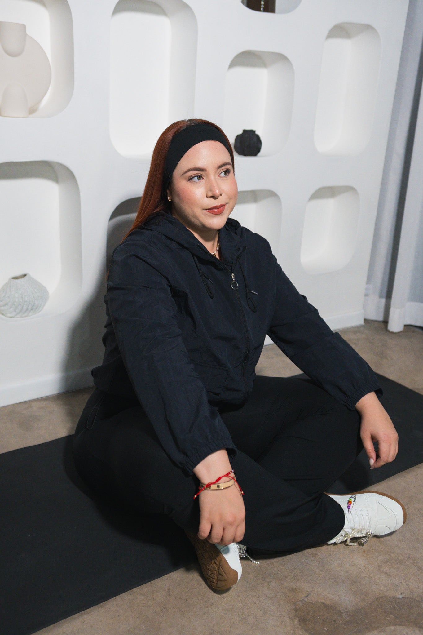 Chamarra rompeviento negra