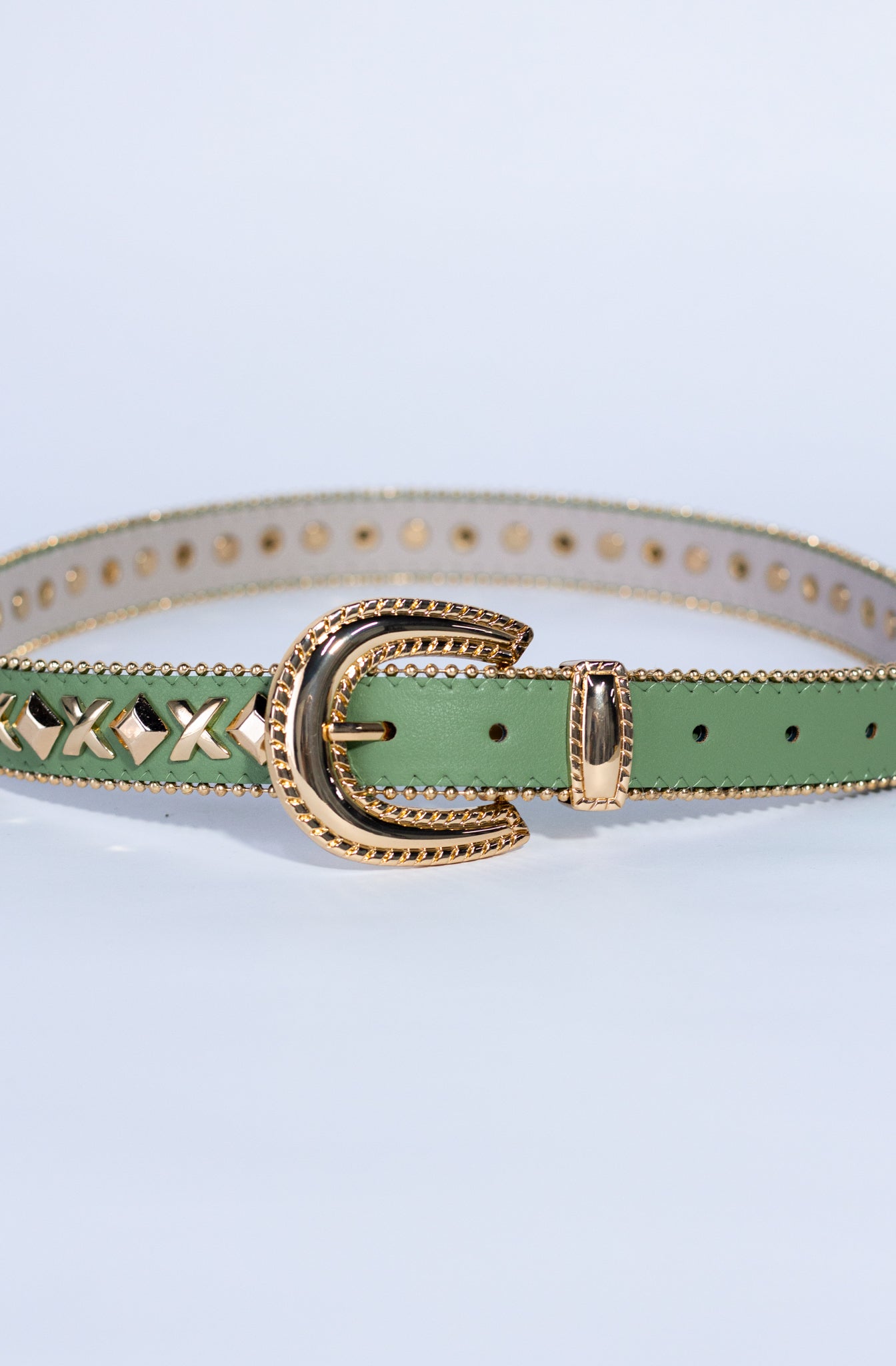 Cinto c/estoperoles en cruz