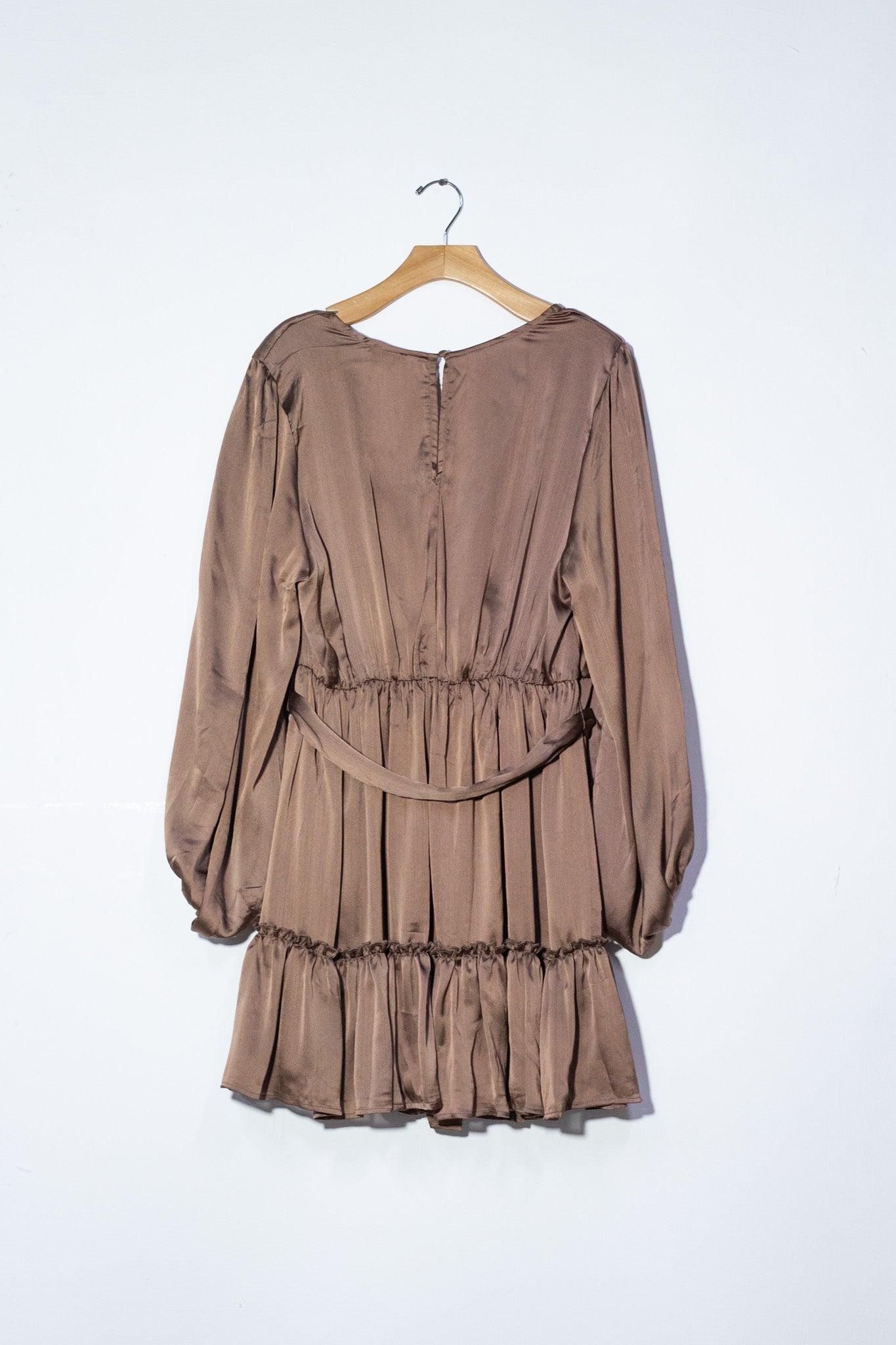 Vestido corto c/lazo cafe