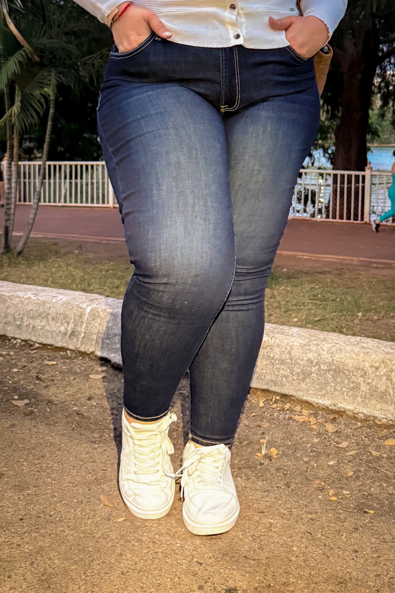 Jeans skinny liso osc