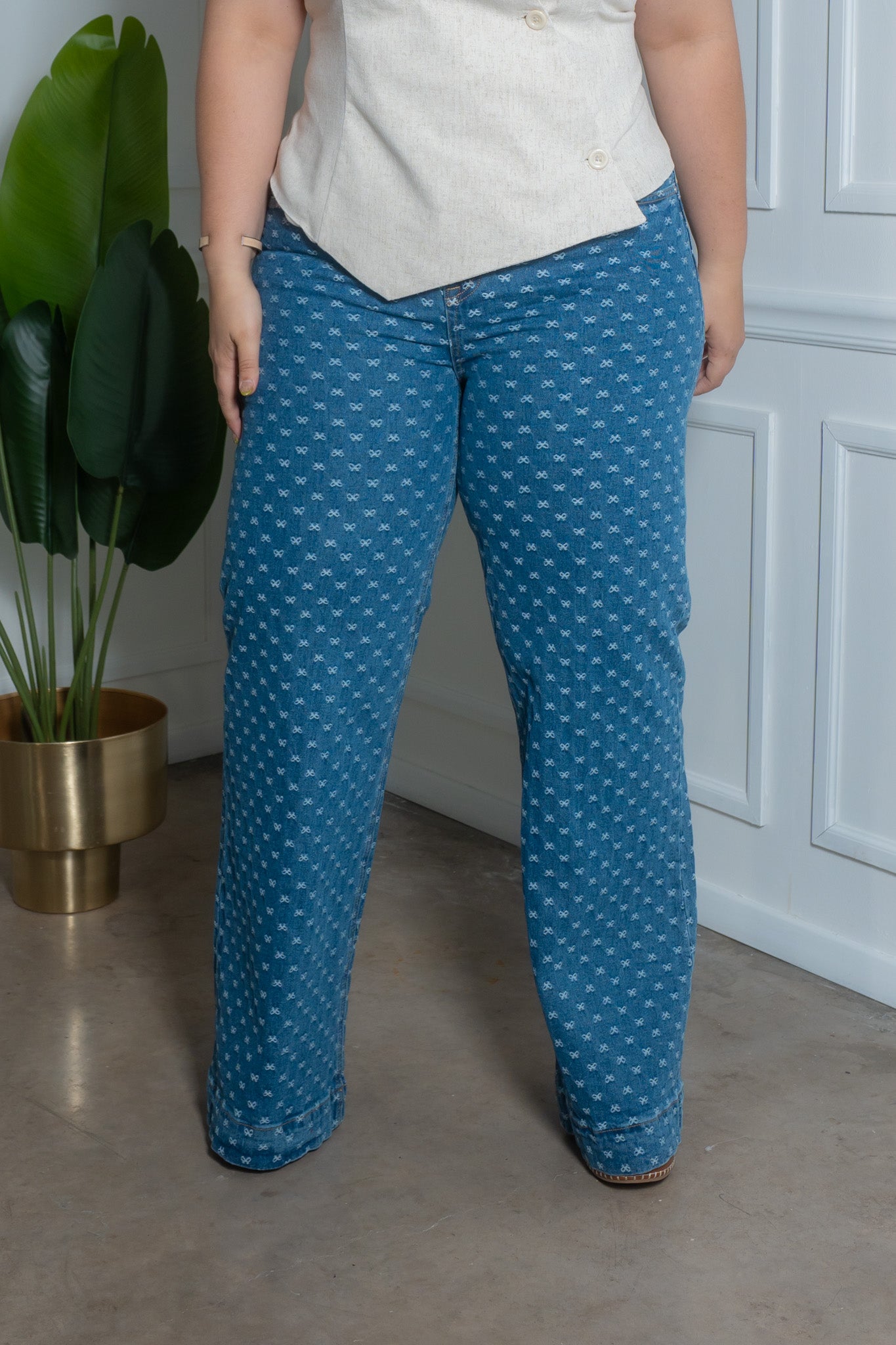 Jeans wide leg print moños cla