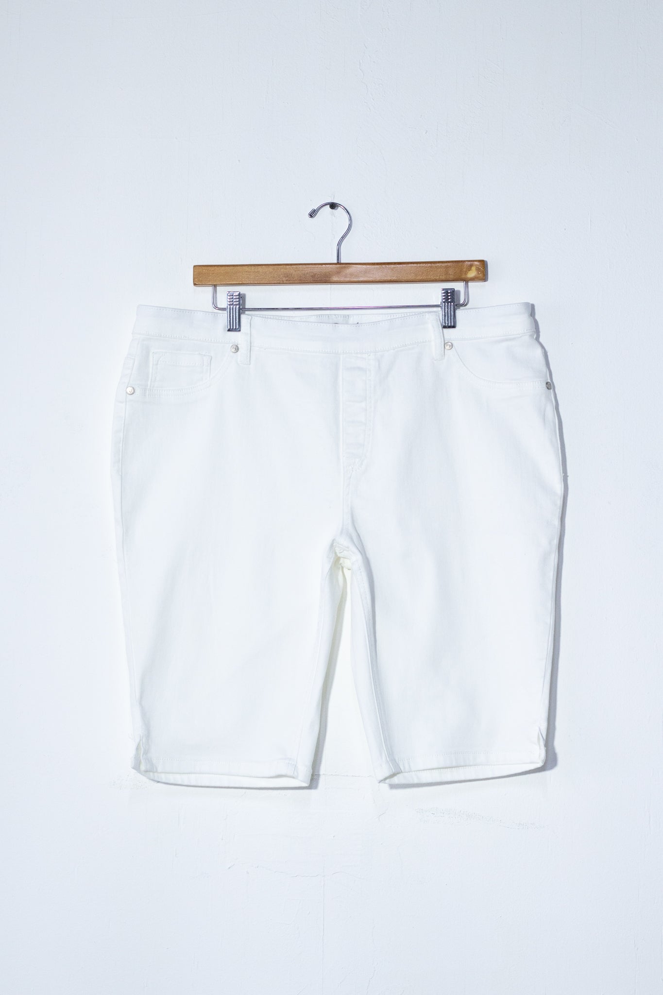 Bermudas liso denim blanco