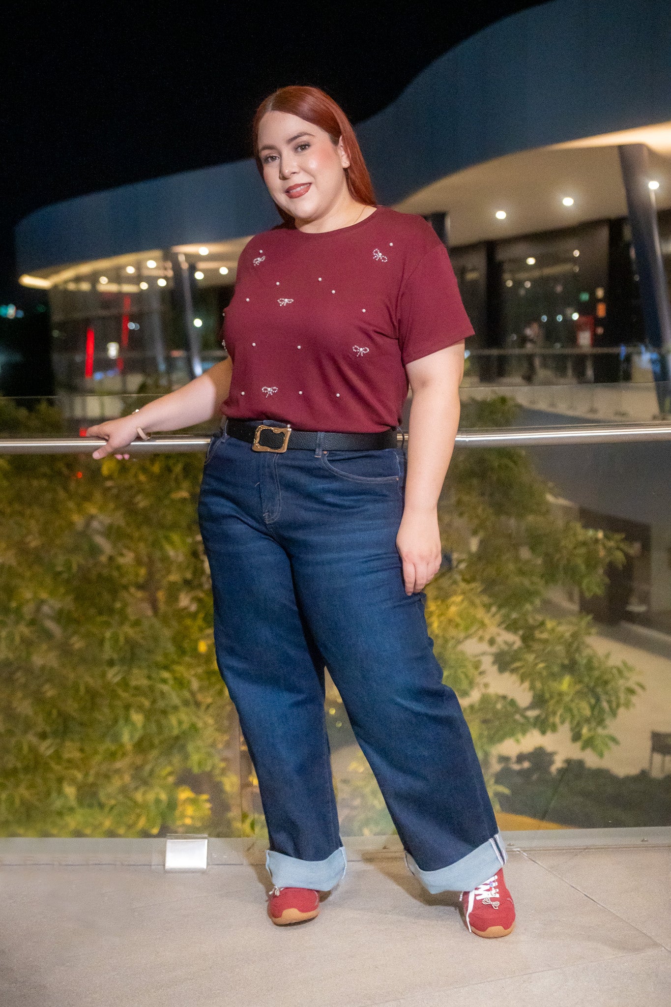 Blusa detalles moños y perlas