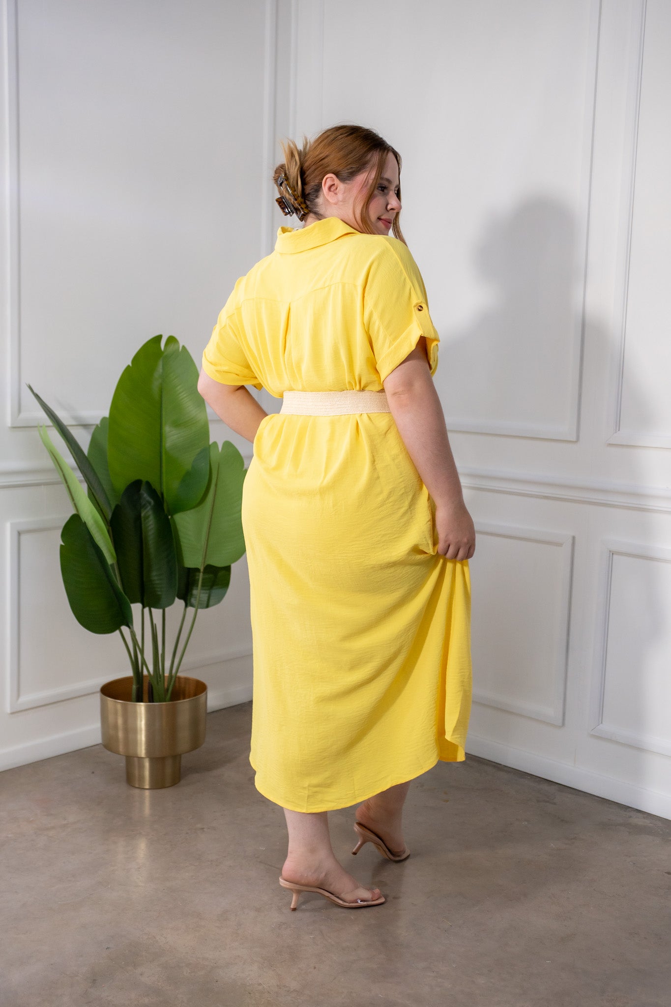 Vestido largo camisero con lazo amarillo