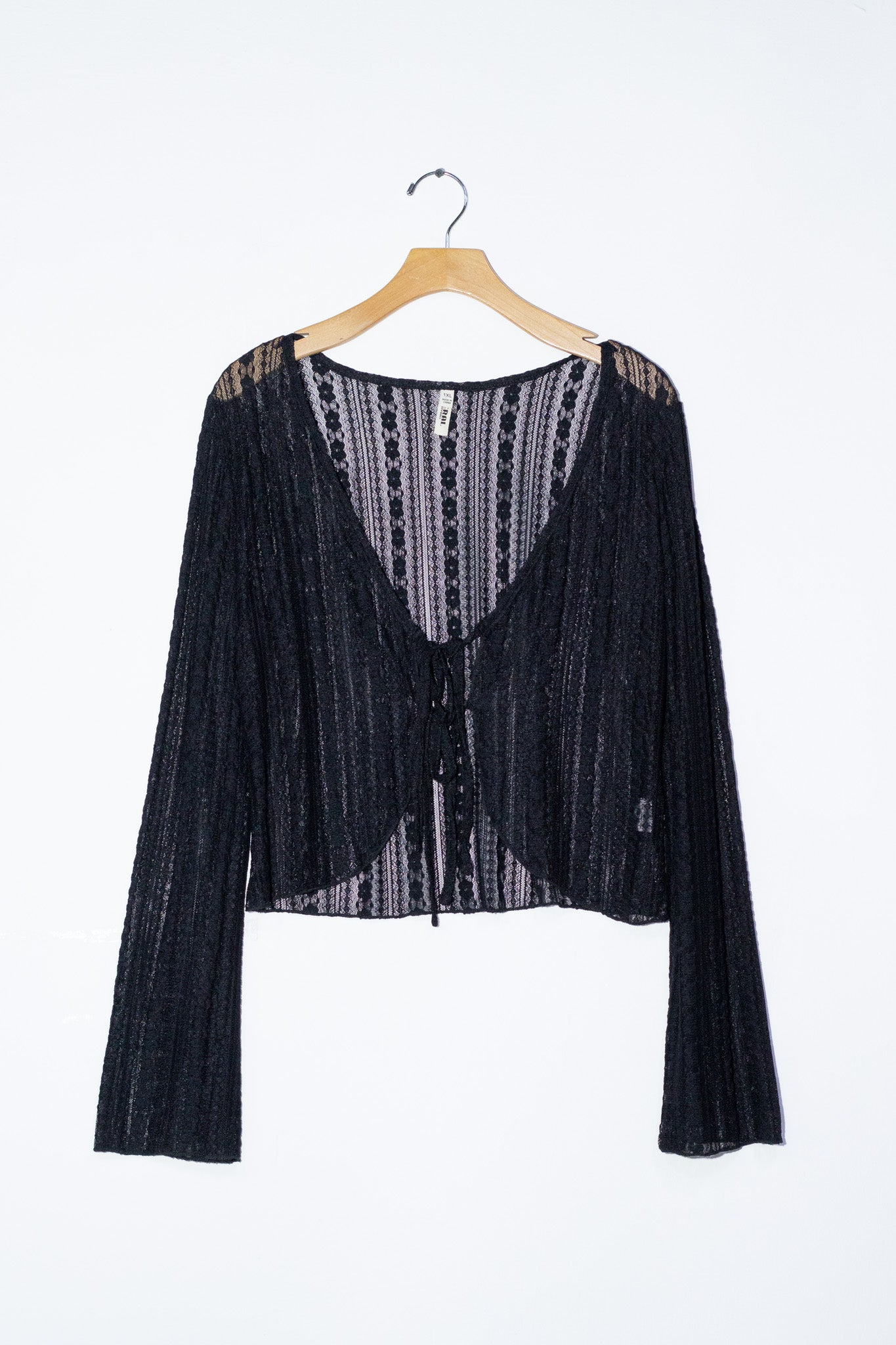 Blusa de encaje negra