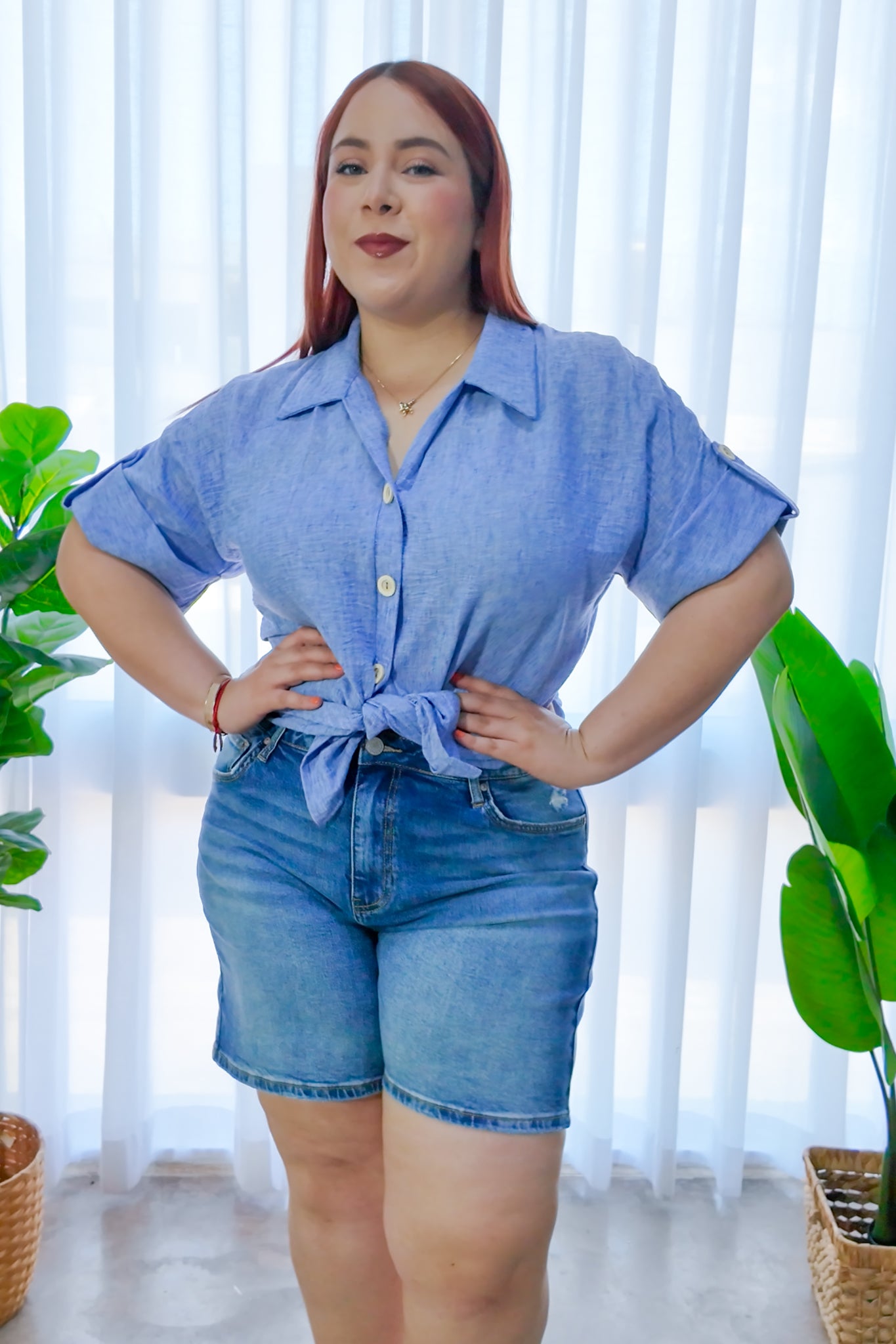 Blusa lisa detalle boton