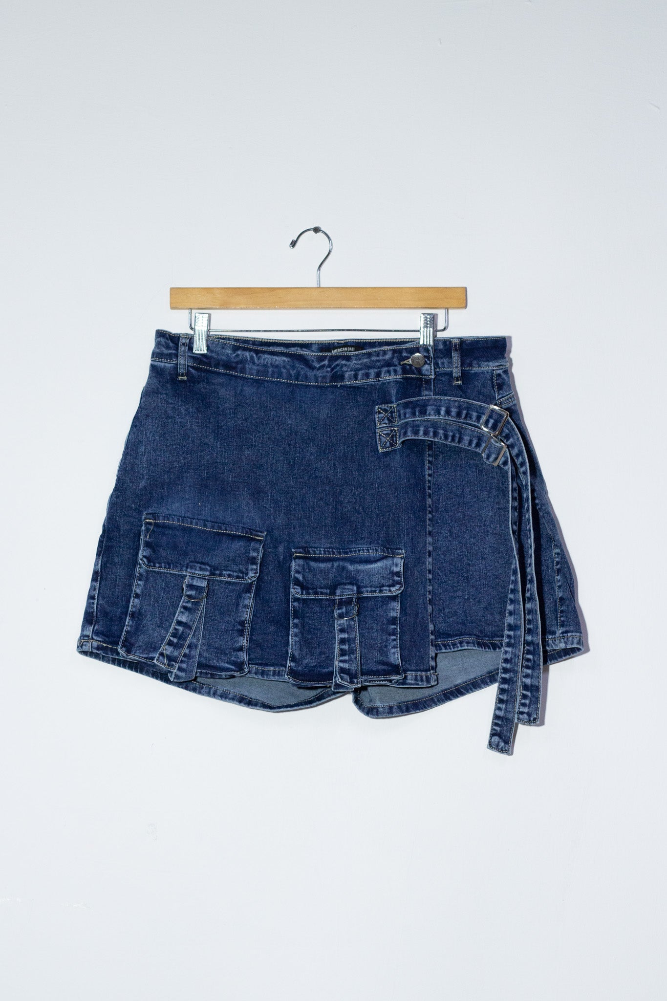 Short falda tipo cargo