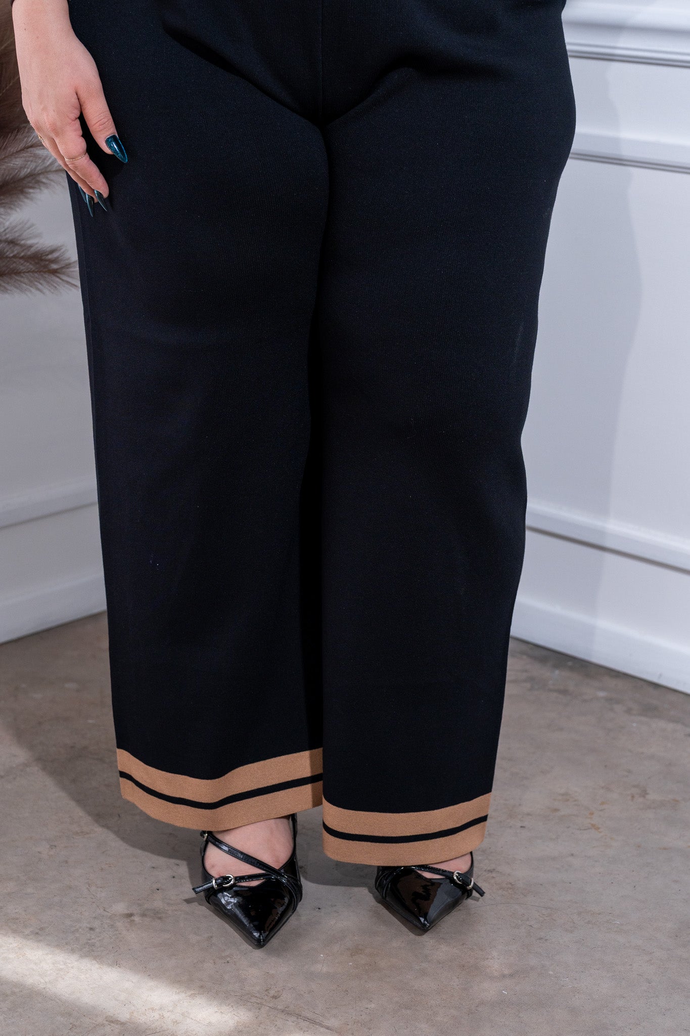 Set pantalon con blusa acanalada neg