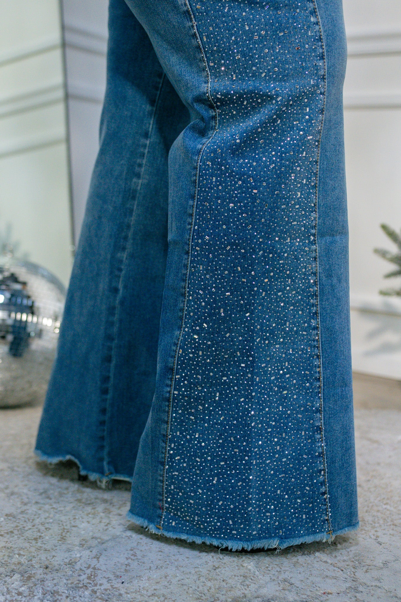 Jeans recto con piedras claro