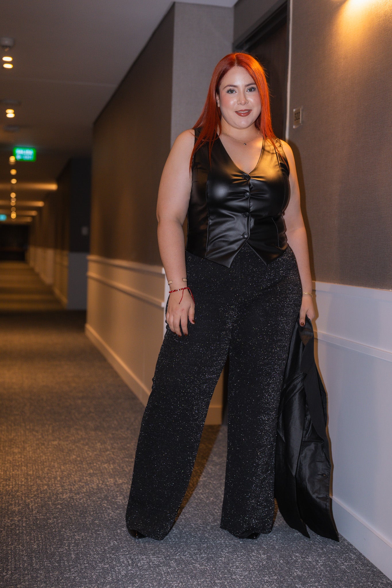 Chaleco cuero liso negro