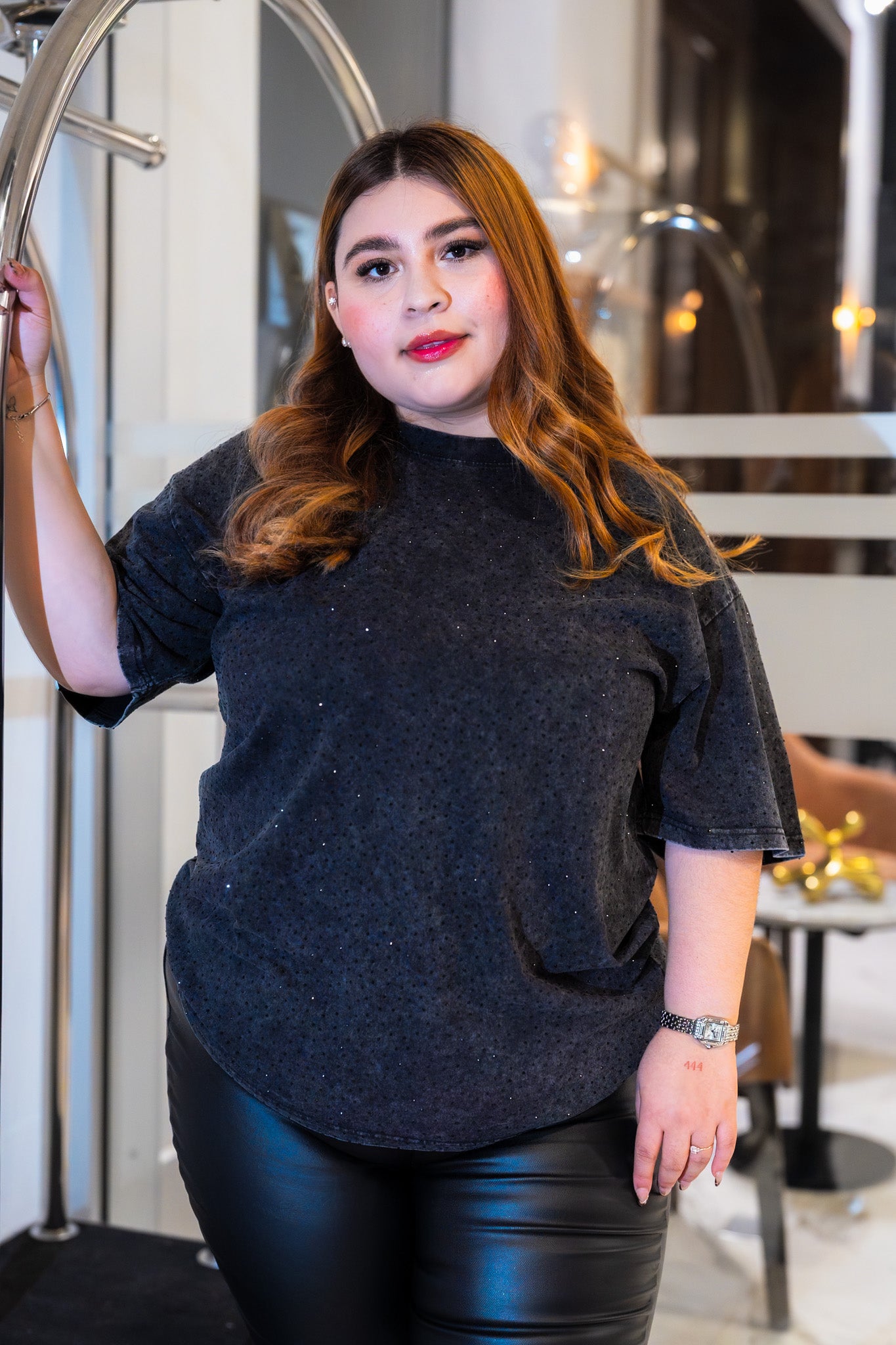 Playera tipo praga c/brillos gris