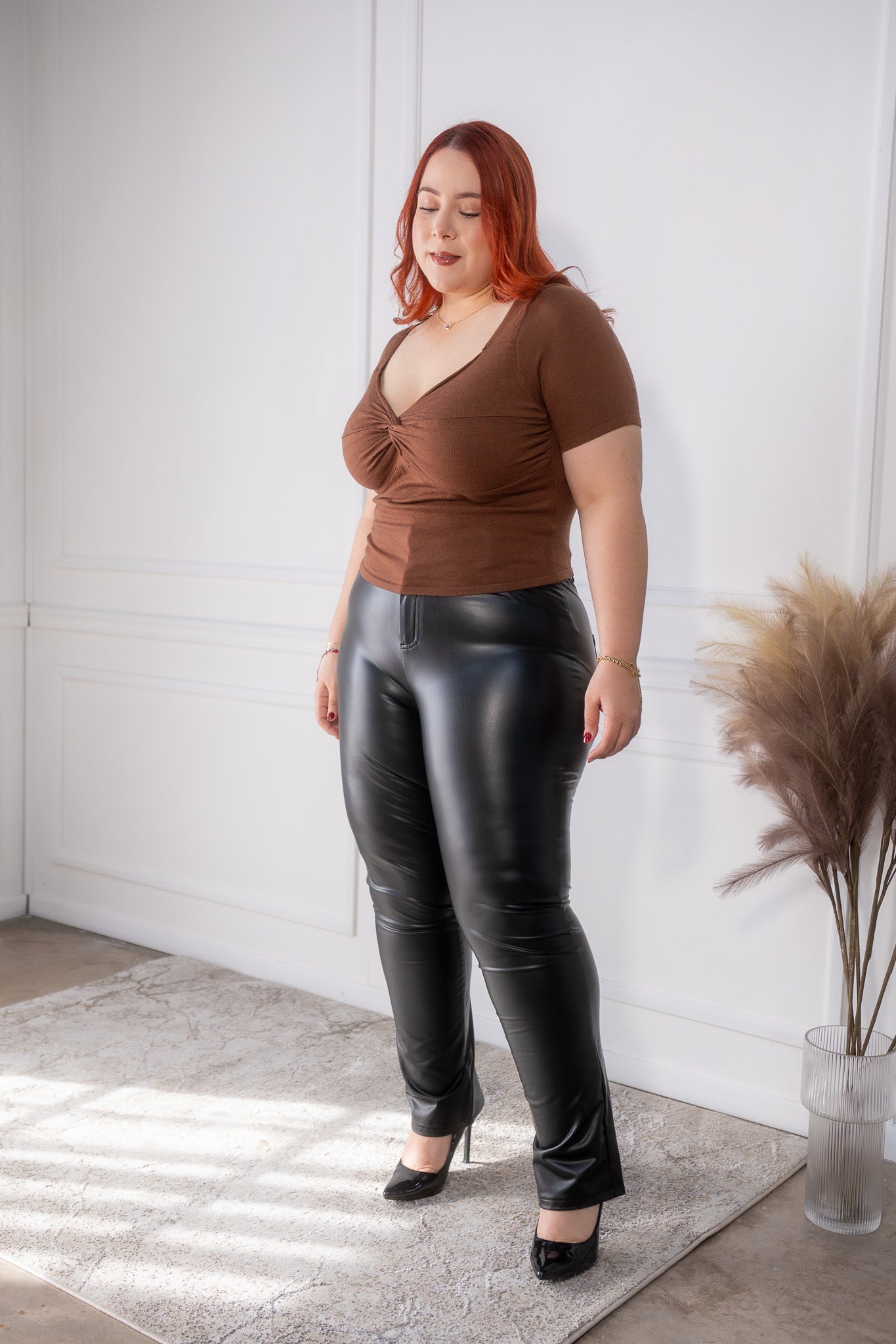 blusa corta cruzada CAFE