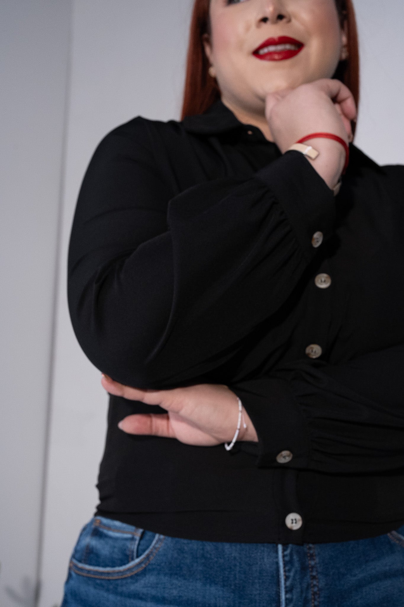 Camisa top con botones negra