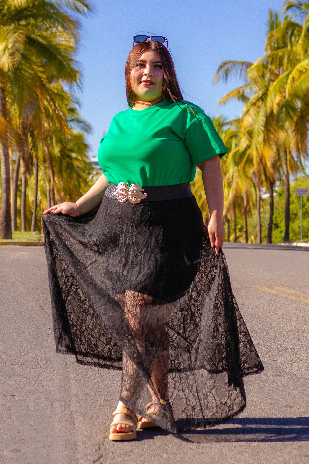 Falda Black Lace Elegance