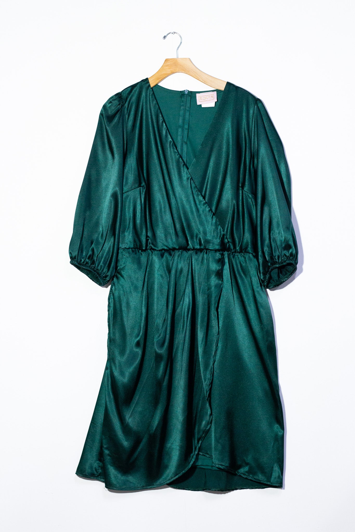 Vestido satin liso cruzado verde