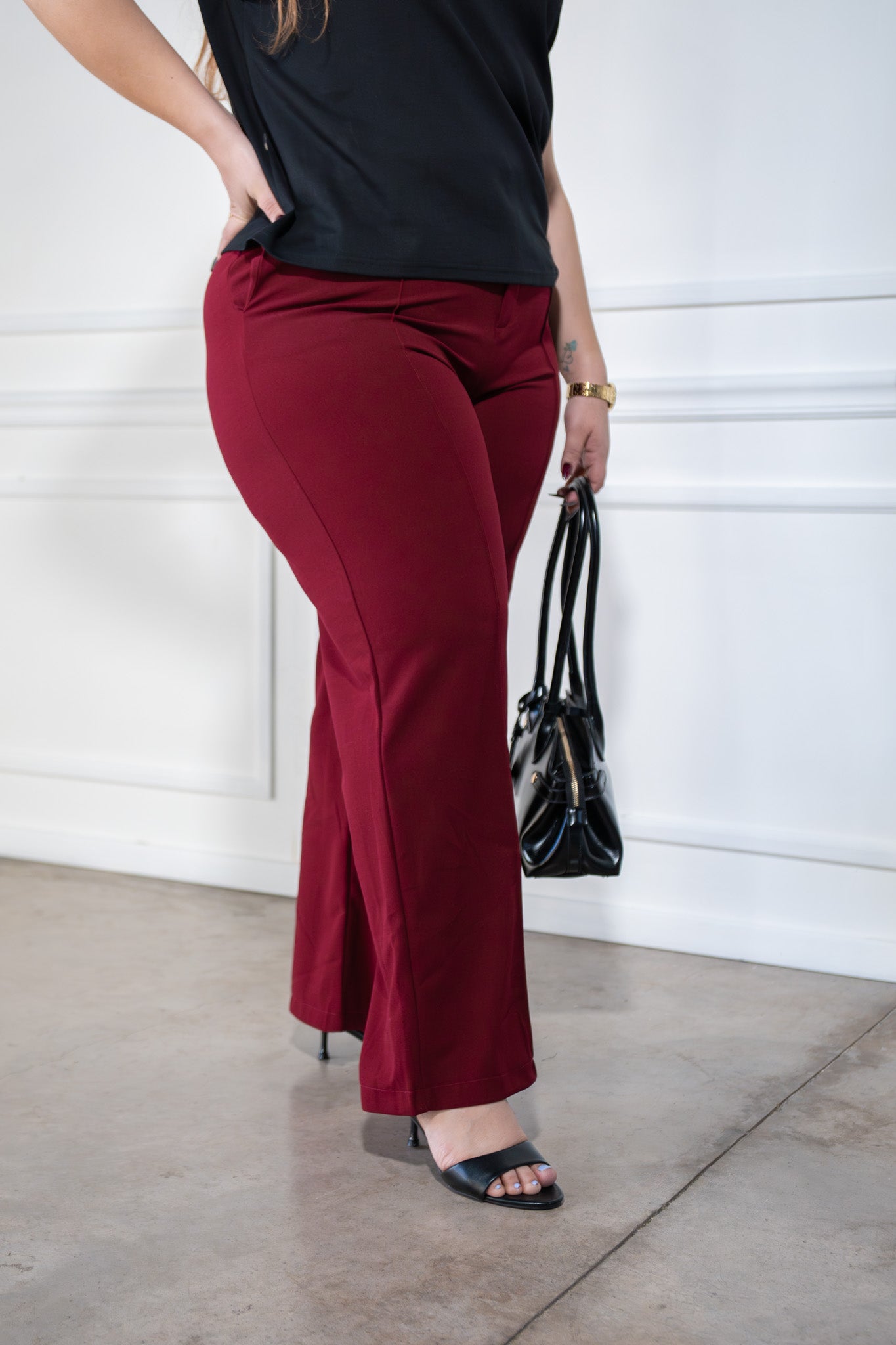 Pantalon tipo palazzo recto tinto