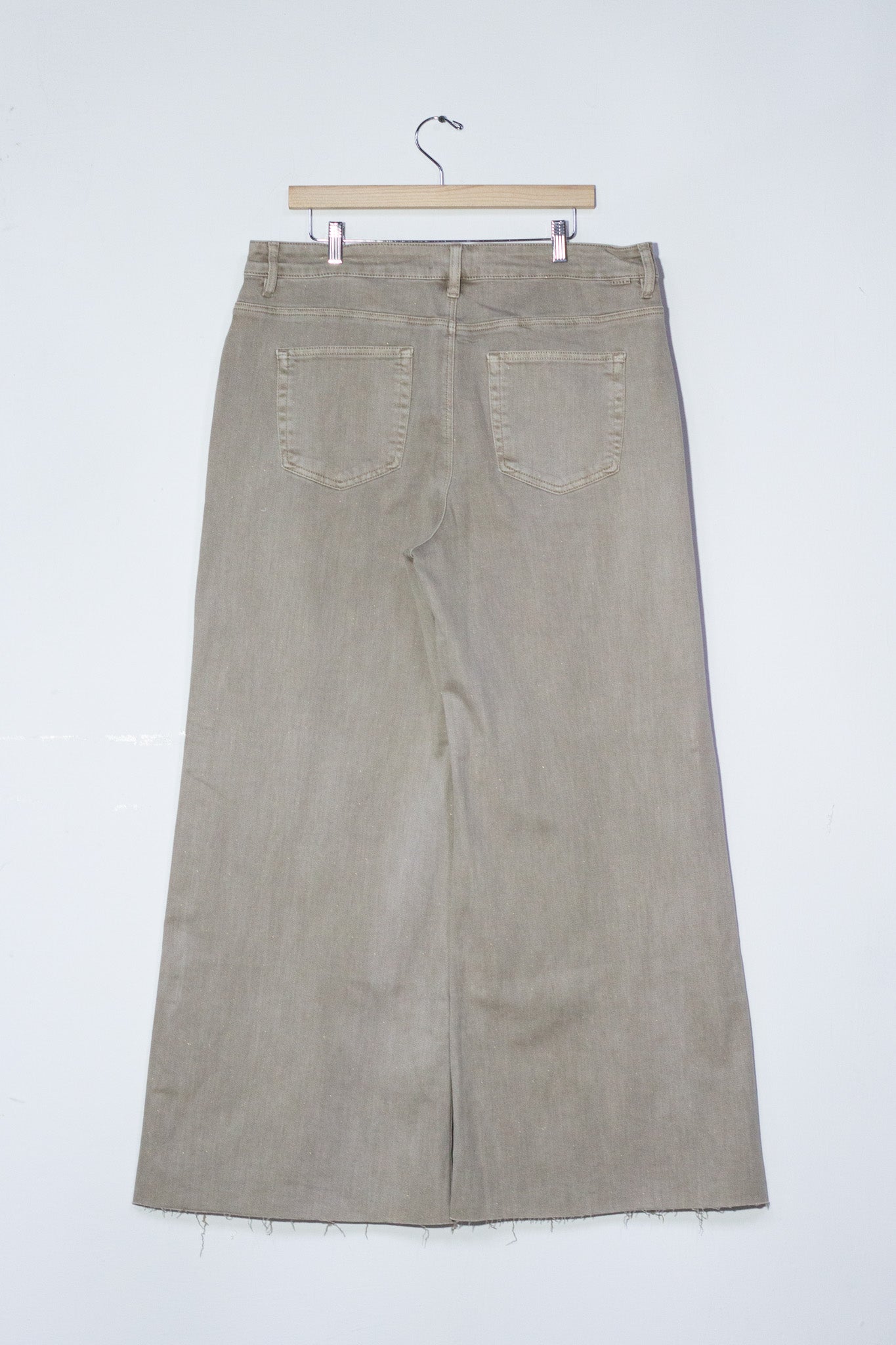 Jeans palazzo con destellos bei