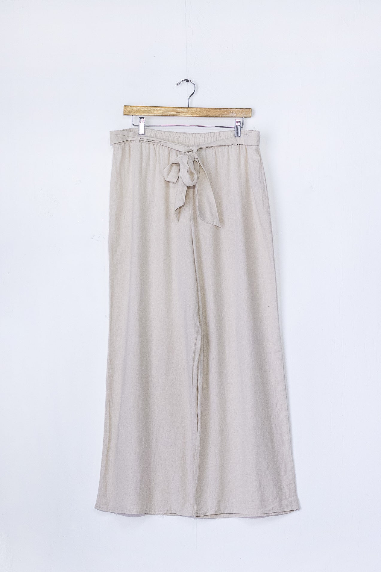Pantalon Lino Beige con Cinturón