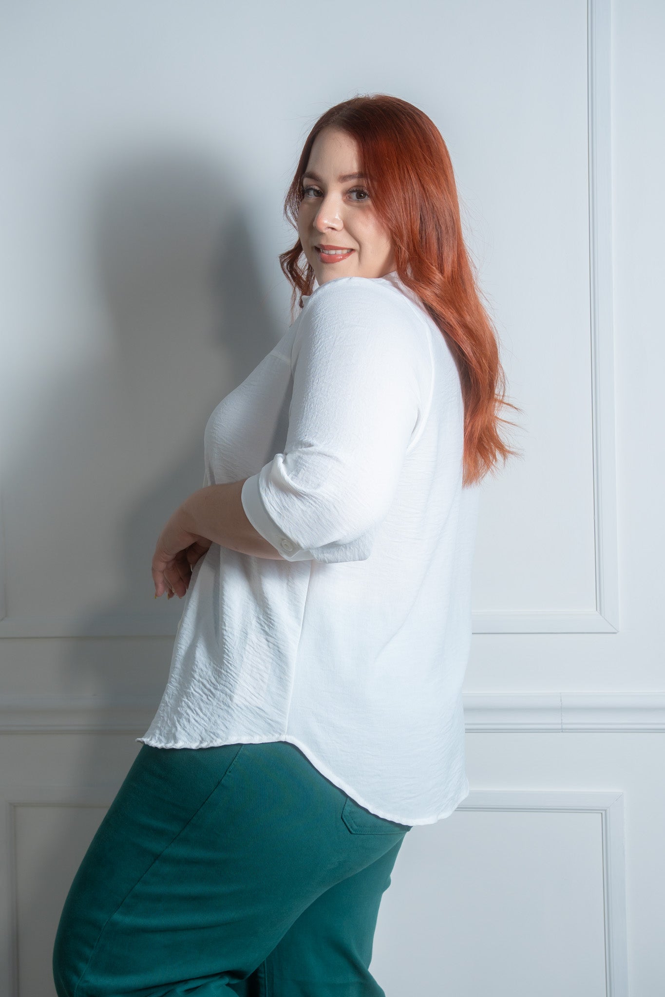 Camisa lisa manga 3/4 verde y blanca