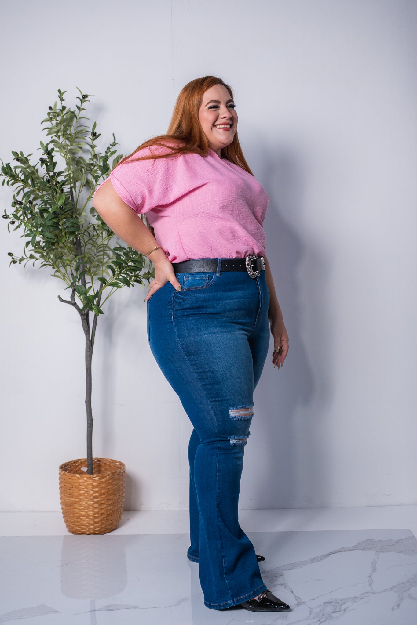 Blusa lisa cuello V rosa