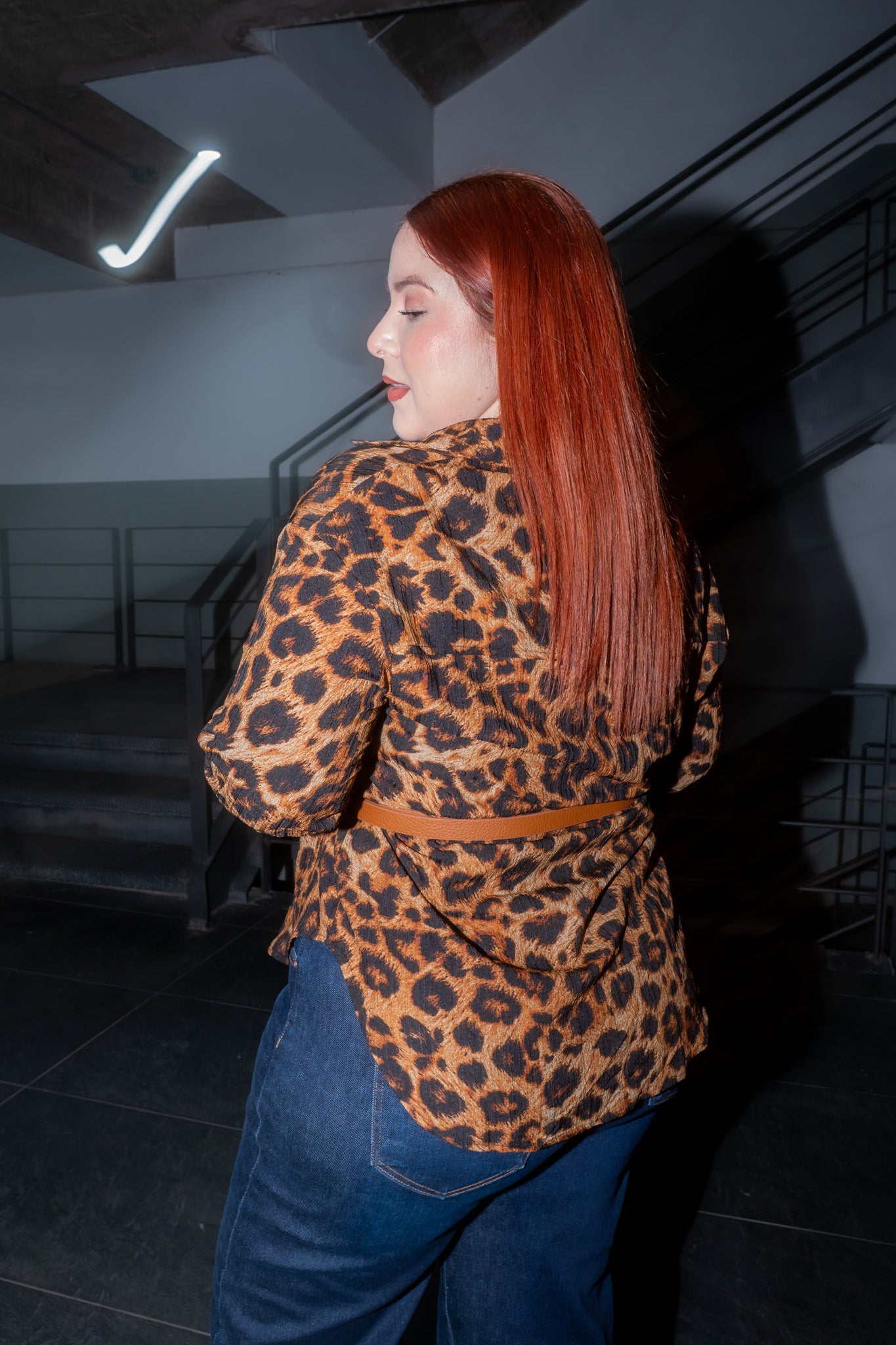 Camisa con bolsa animal print