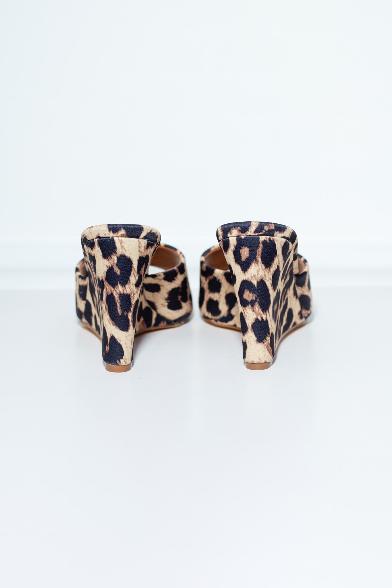 sandalia tacon animal print