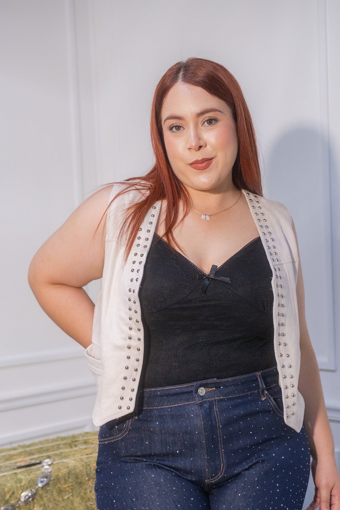 Chaleco gamusa con estoperoles bei