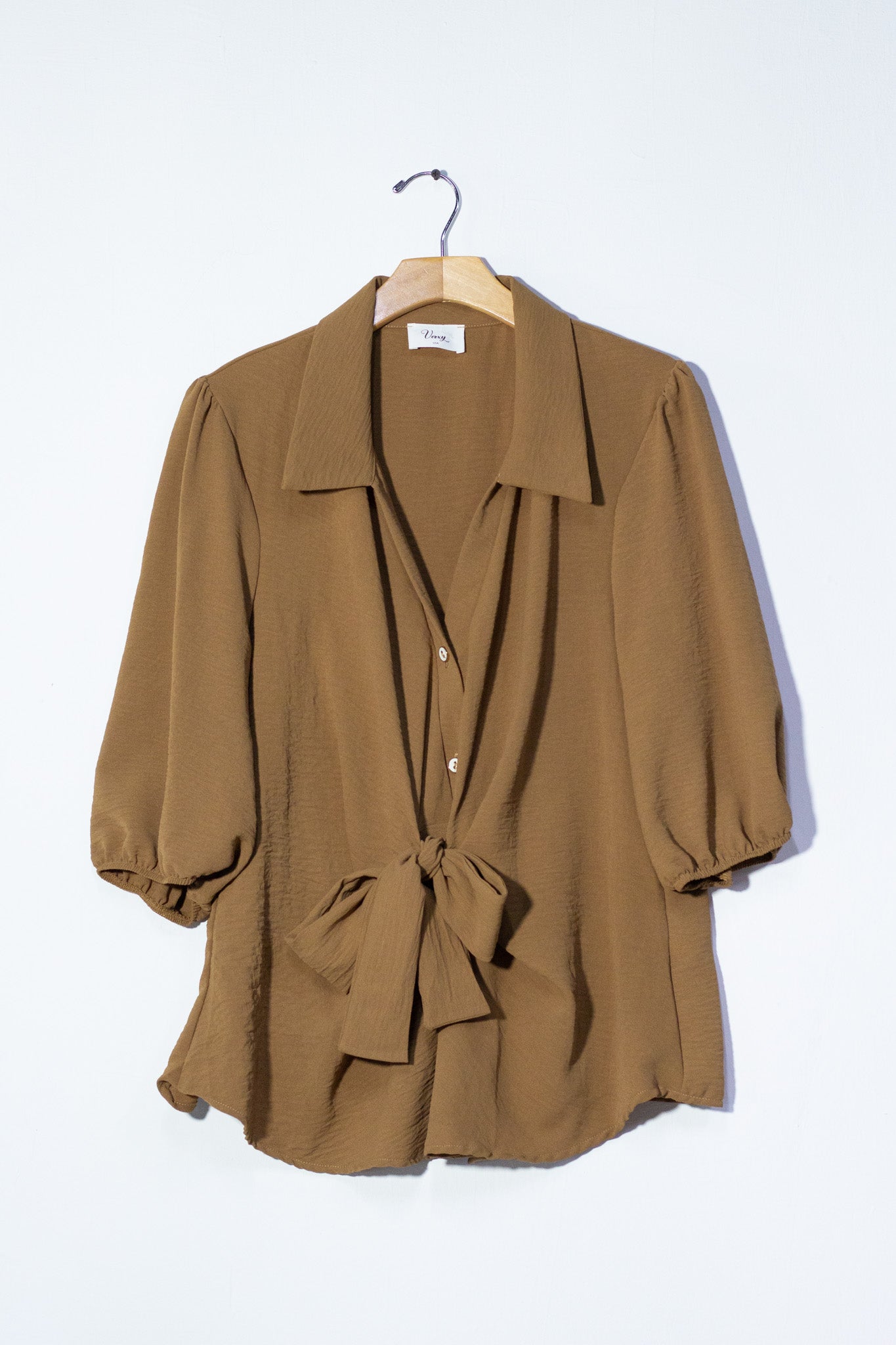 Set pantalon blusa c/lazo cafe