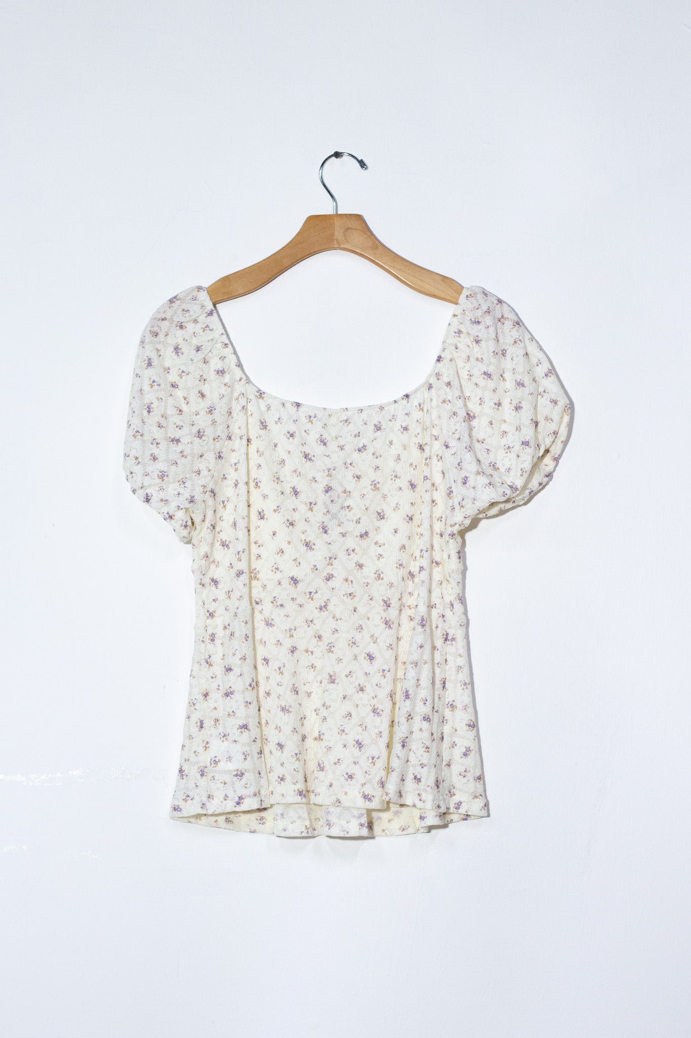 blusa c/peplum flores bei