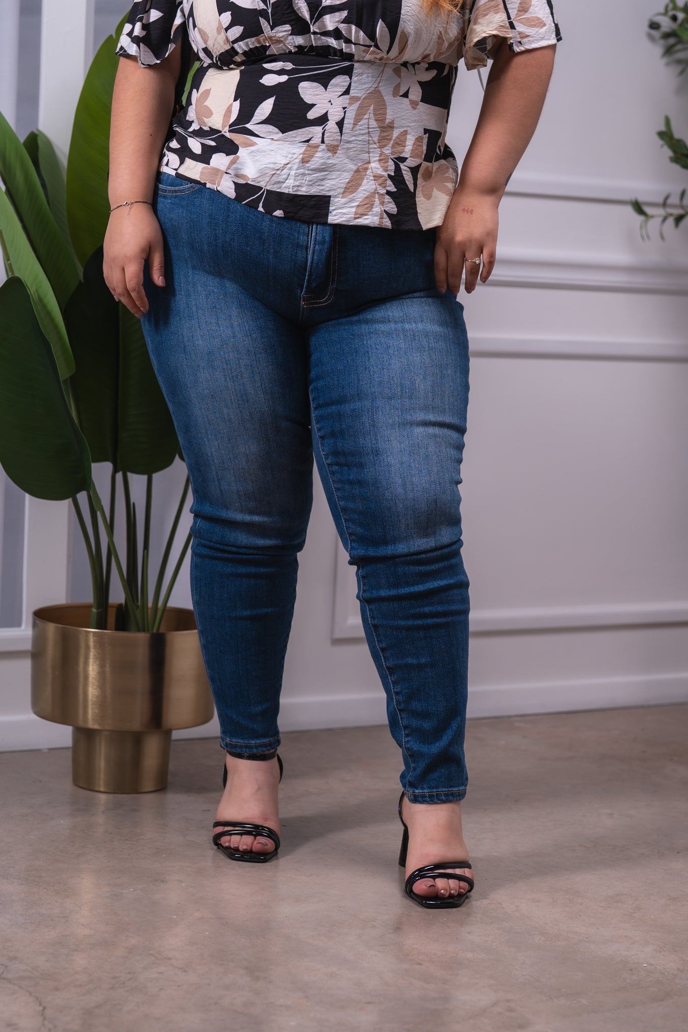 Jeans high rise skinny liso osc