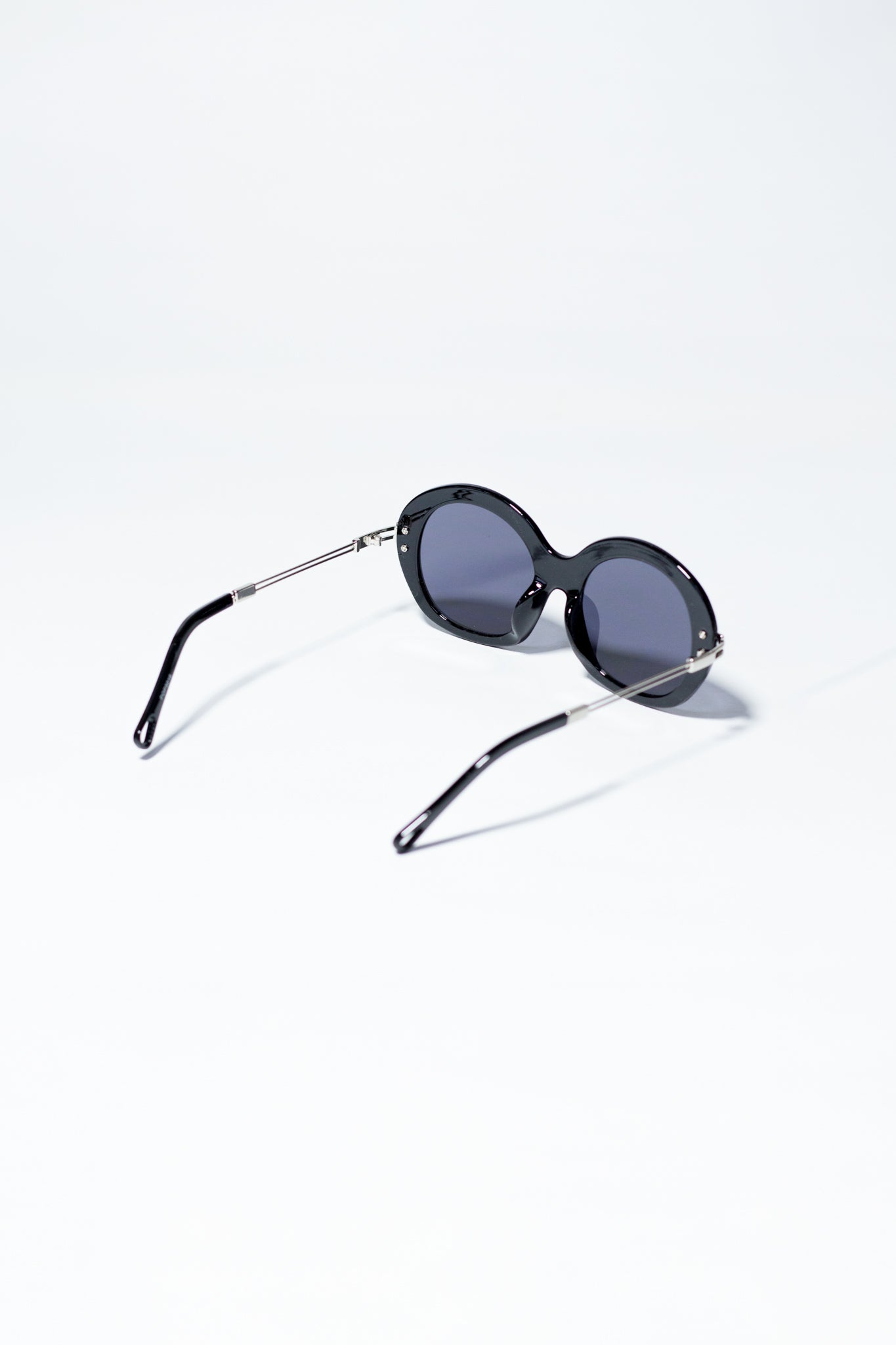 Lentes redondos negros c/plata