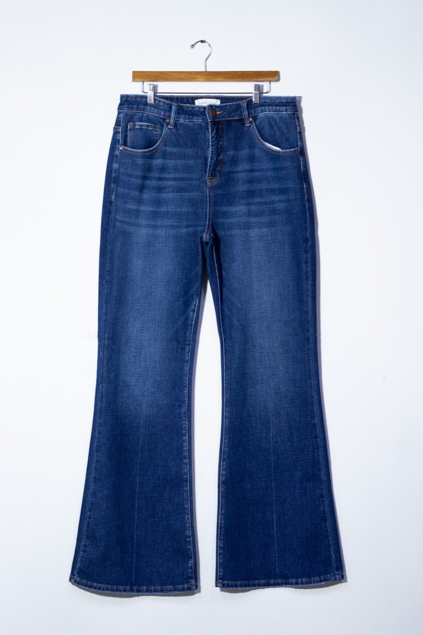 Jeans campana liso osc