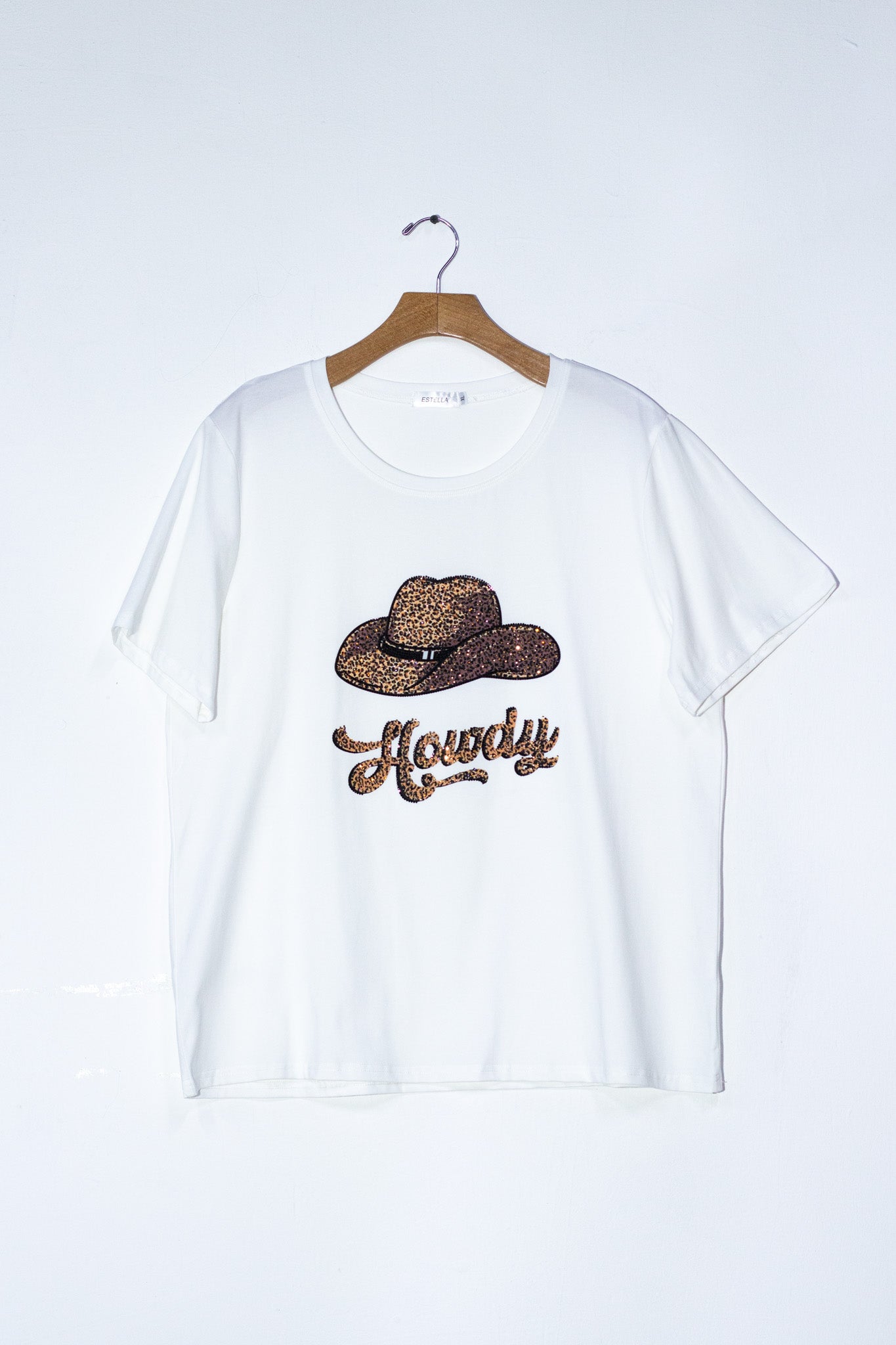 Playera sombrero con piedras